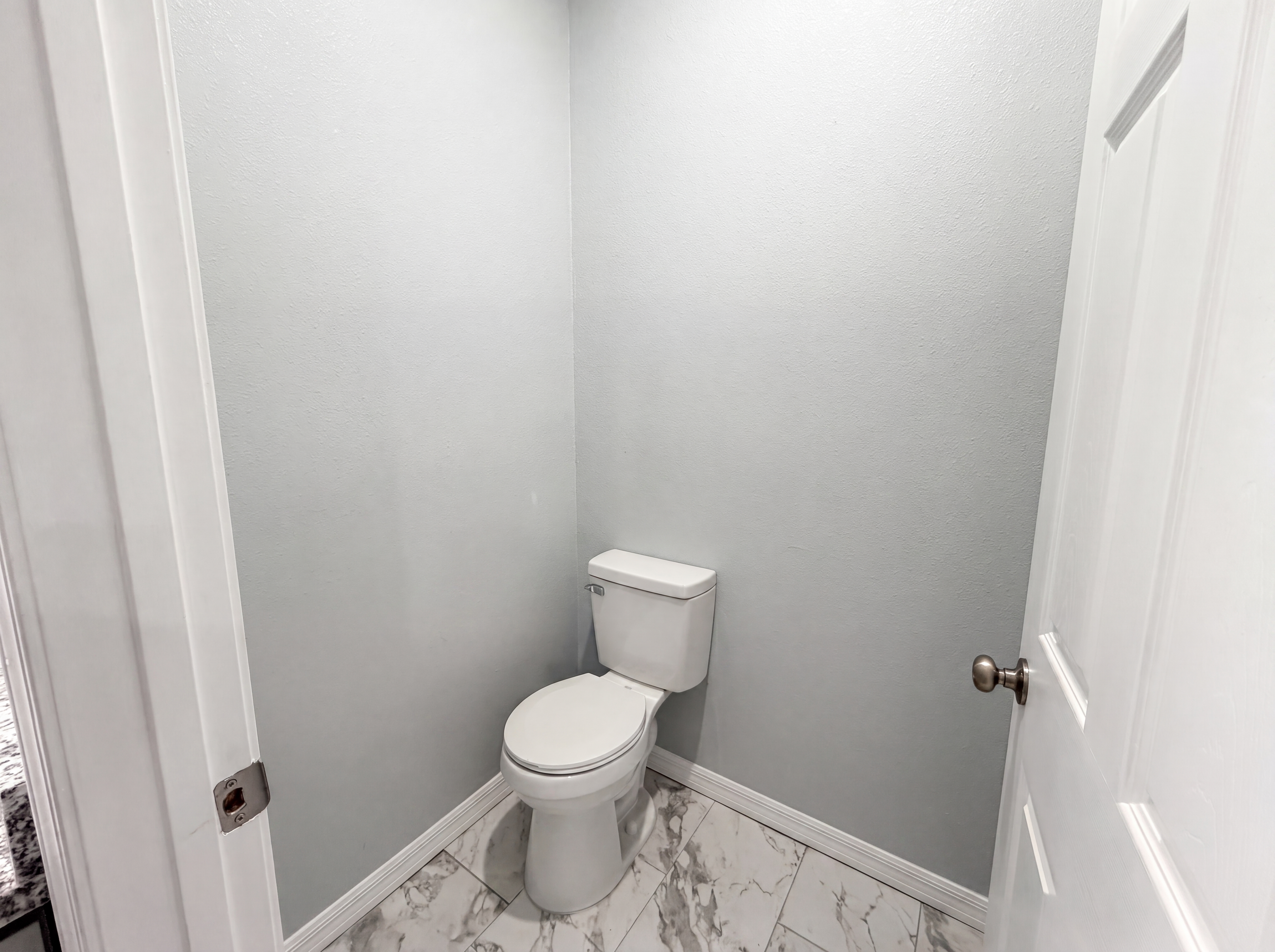 Photo 20 of 27 of 1013 W 11th St, Sanford, FL