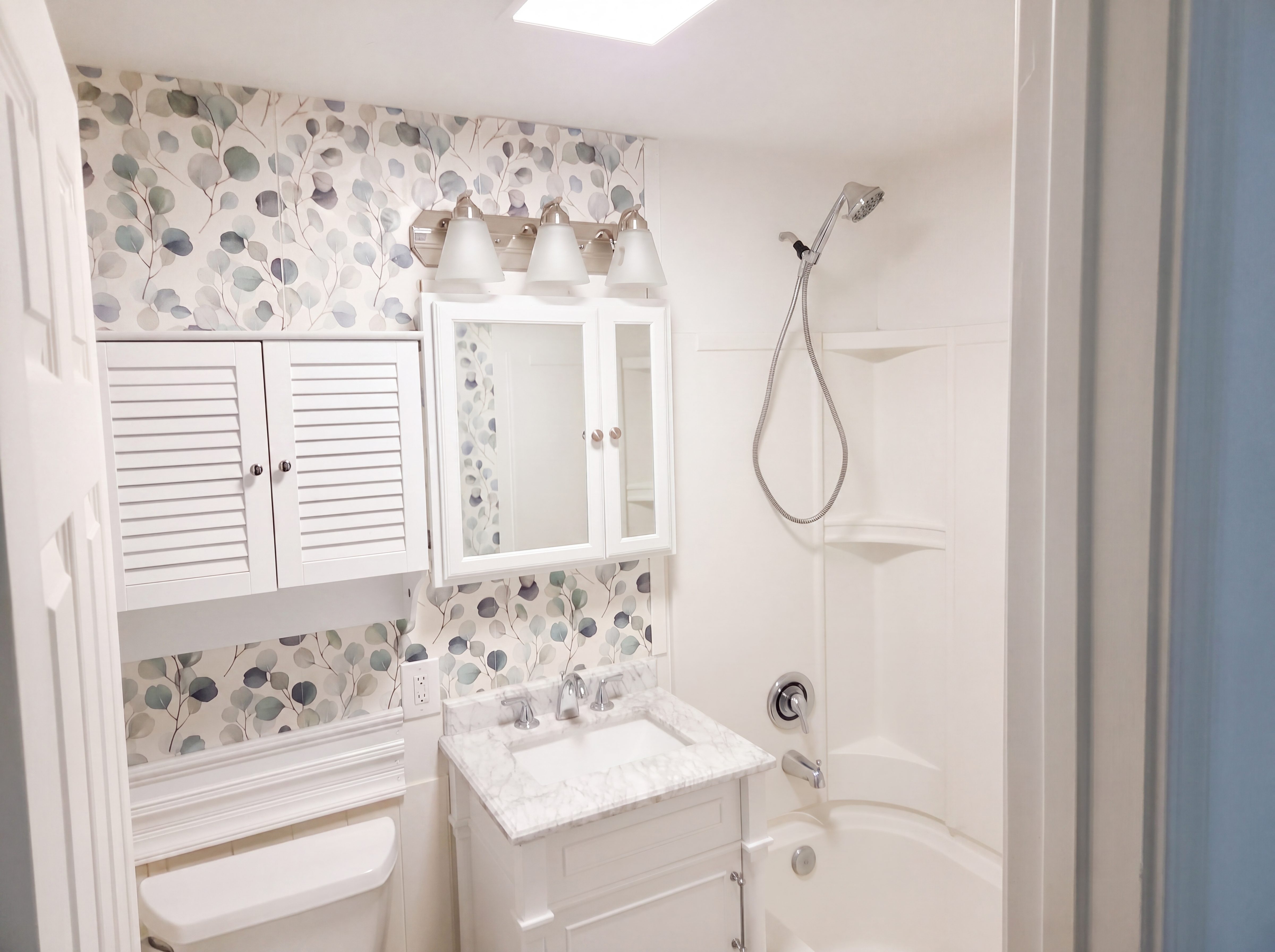 Photo 6 of 16 of 2508 W Francis Ave, Spokane, WA
