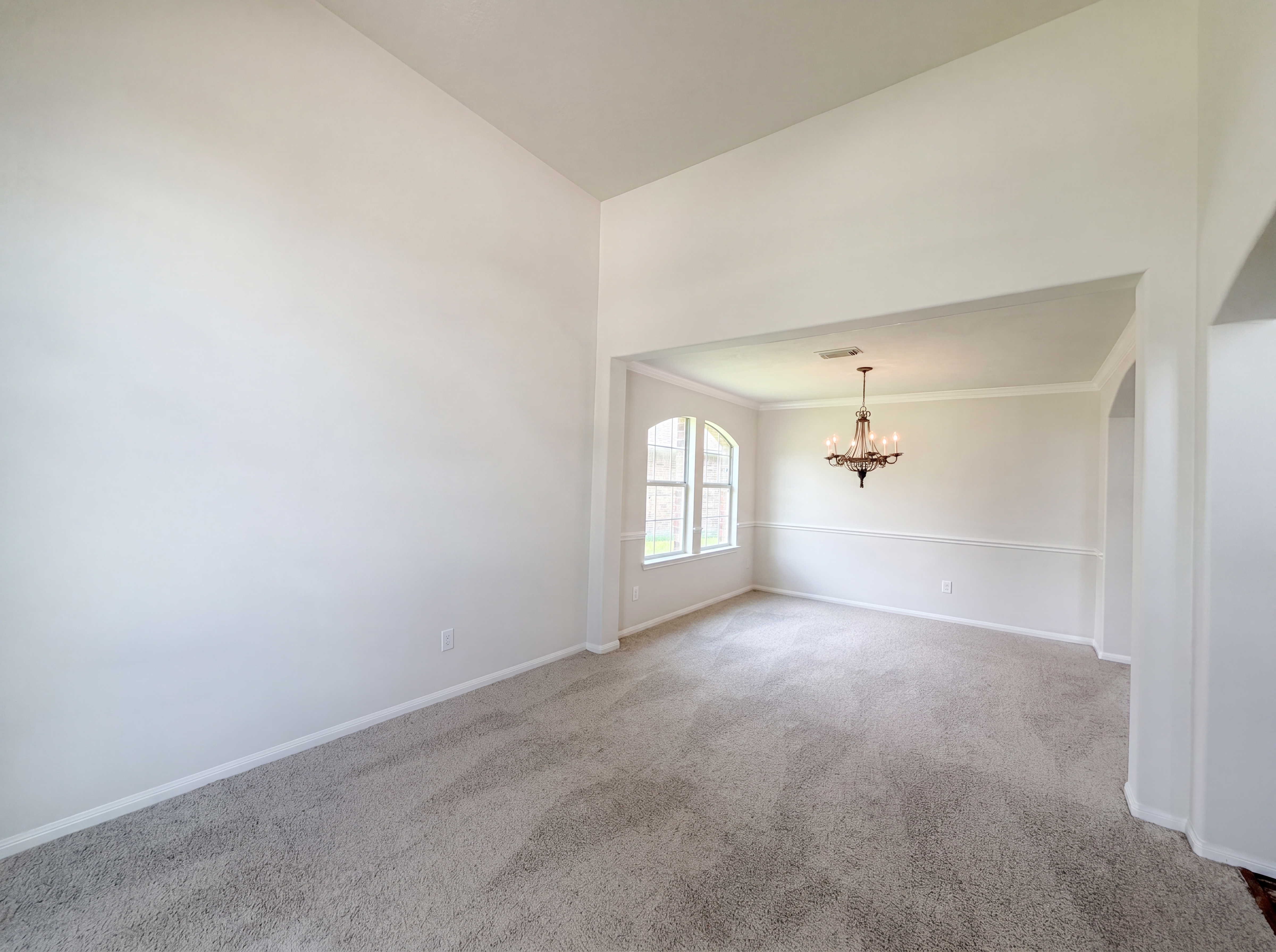 Photo 9 of 26 of 6510 Briar Moss Ln, Katy, TX