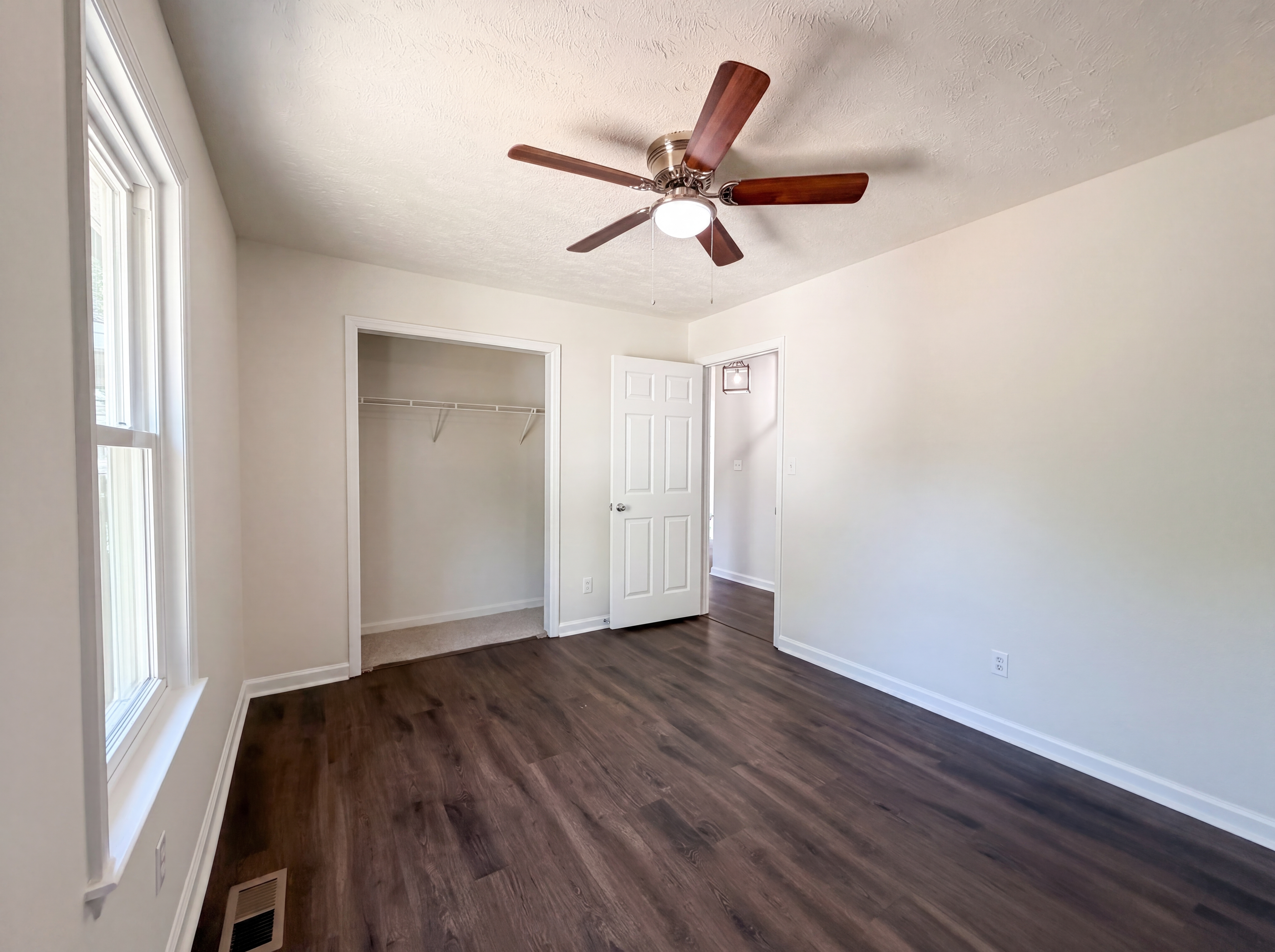 Photo 10 of 21 of 3849 Hearthstone Dr, Chapel Hill, TN