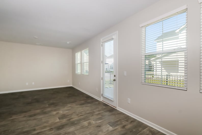 Property photo 3 of 3970 Hibiscus Dr