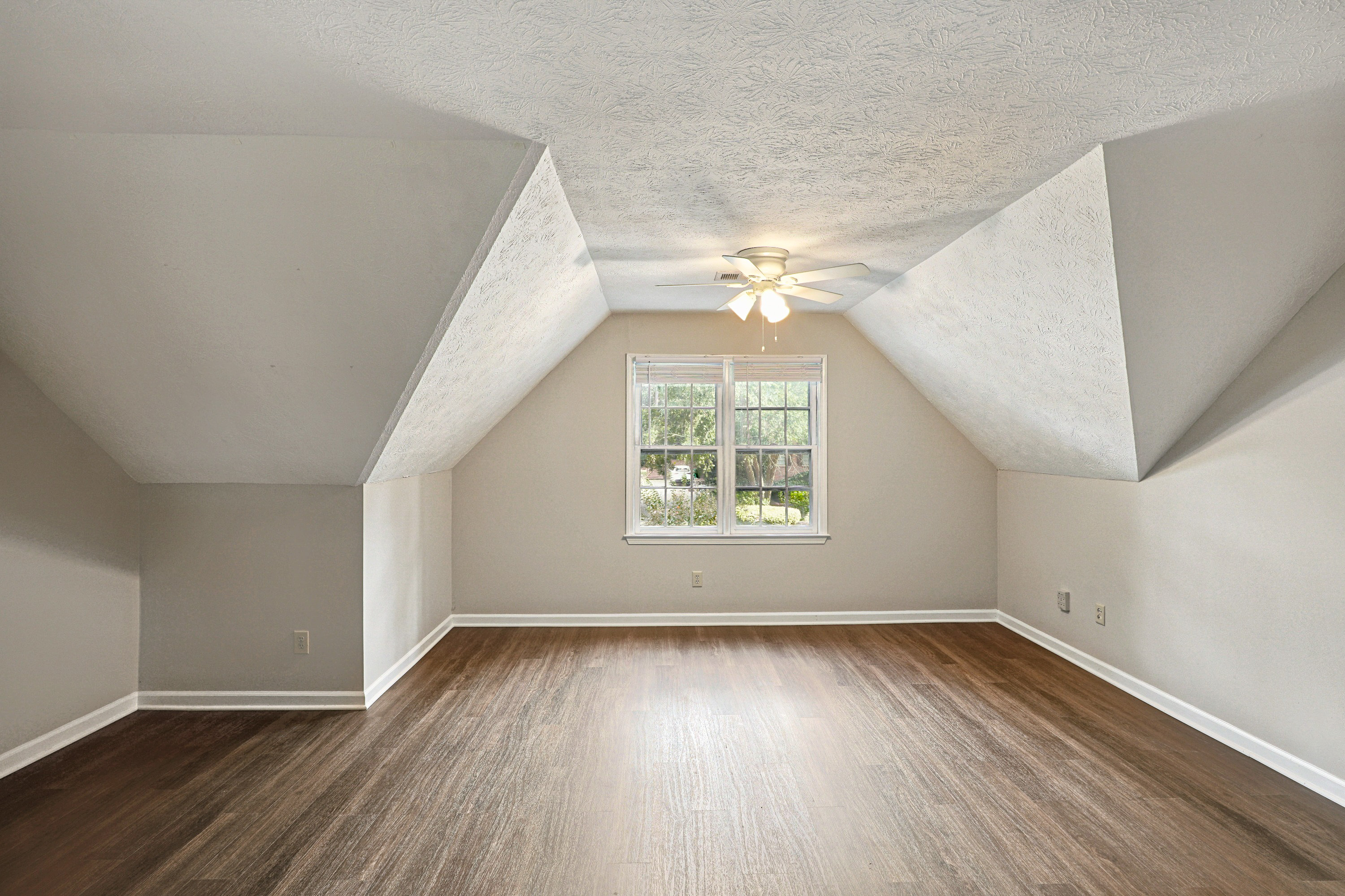 Photo 23 of 63 of 2360 Kimbrough Ct, Sandy Springs, GA