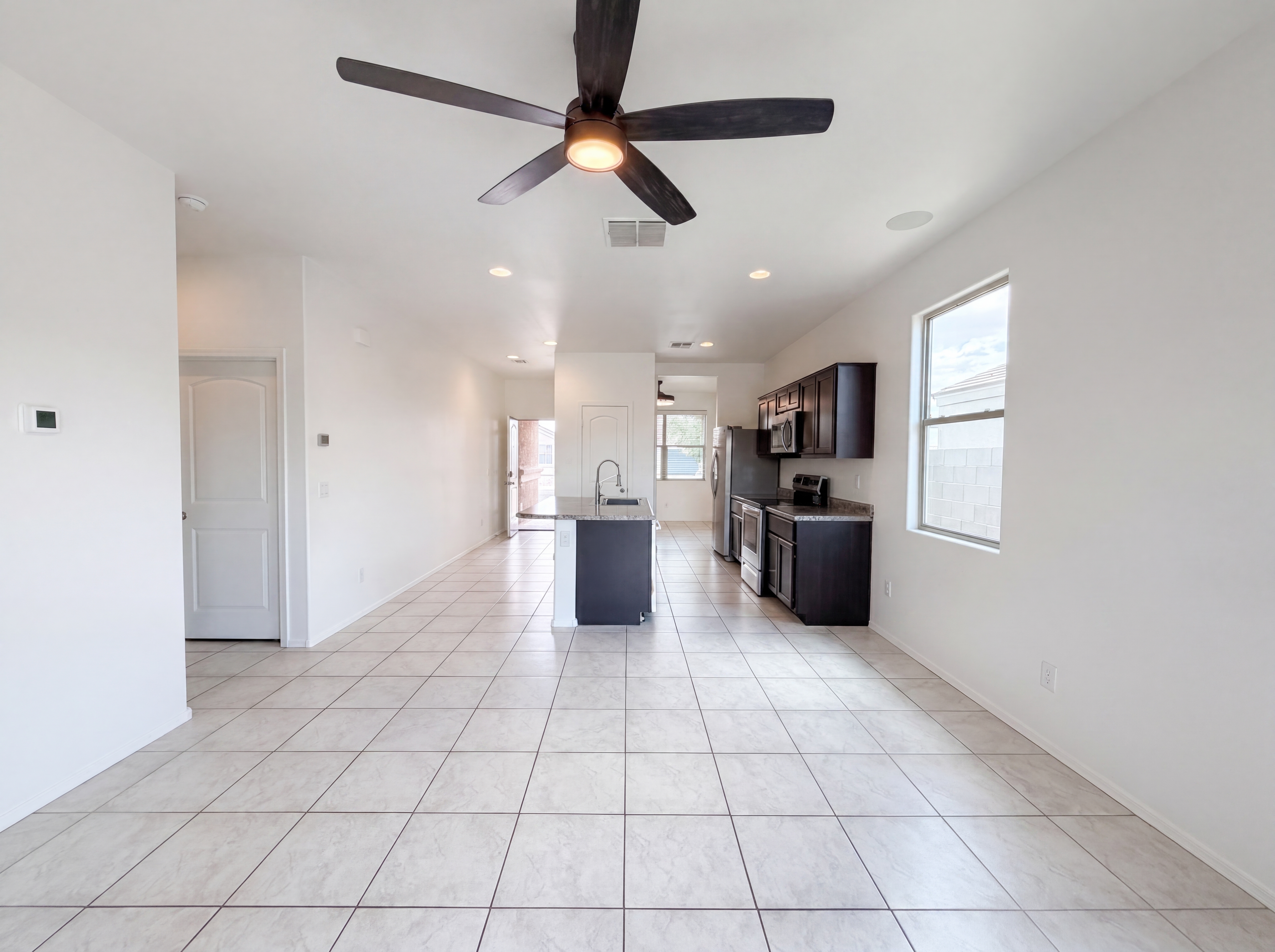 Photo 8 of 21 of 11639 E Cliffrose Ln, Florence, AZ