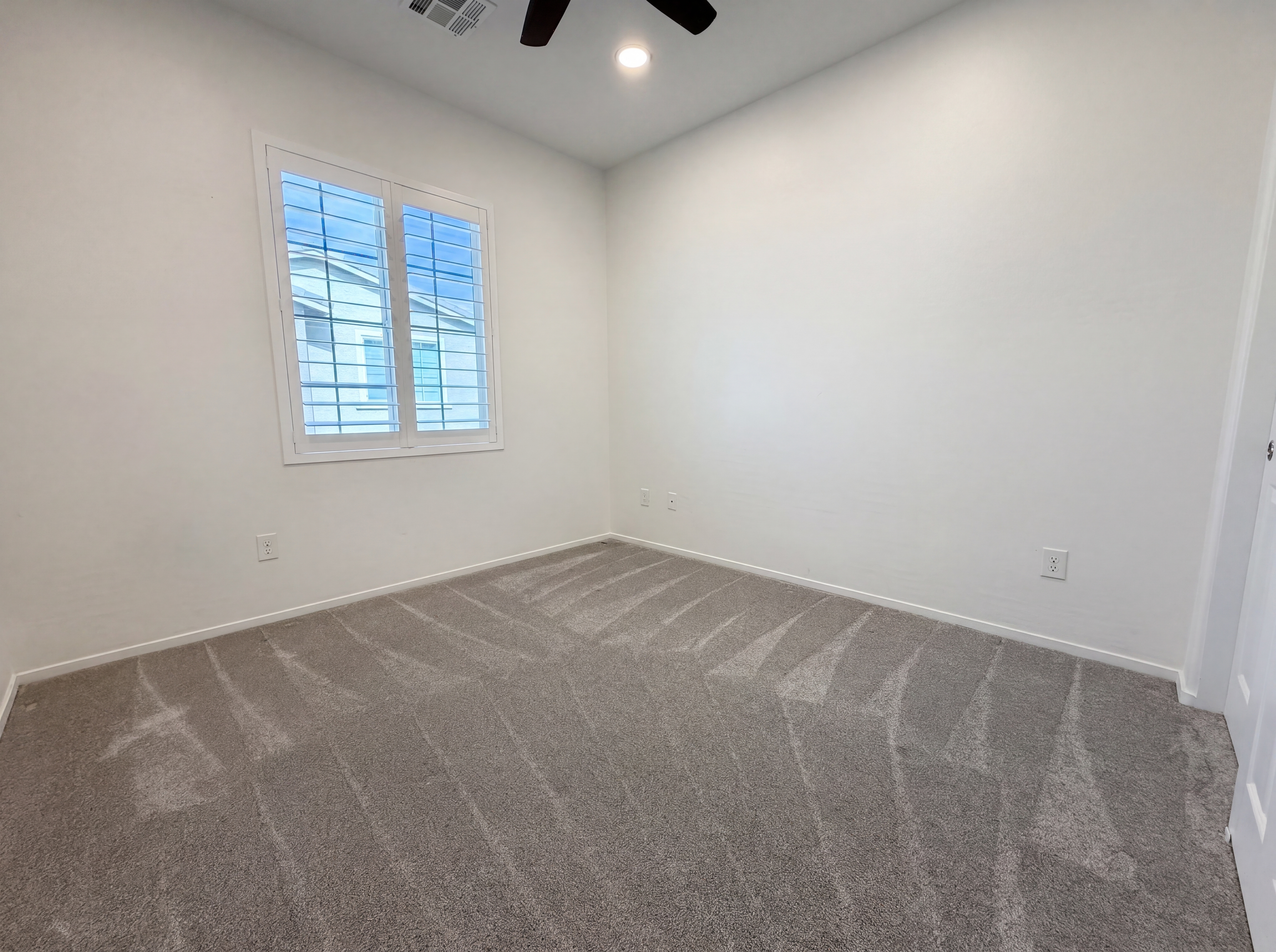 Photo 8 of 19 of 8457 Insignia Ave, Las Vegas, NV