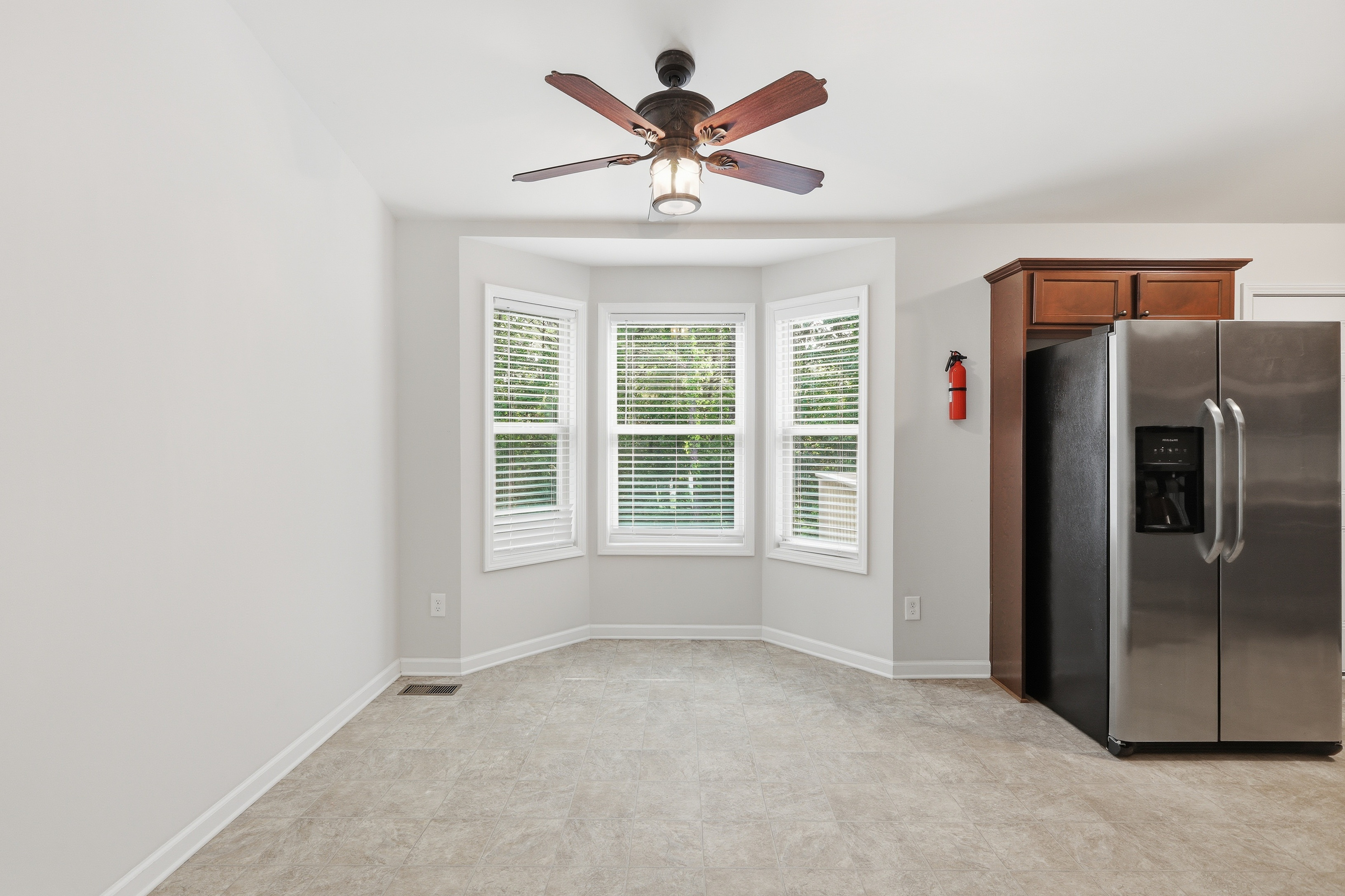 Photo 11 of 32 of 77 Walnut Creek Ct, Dallas, GA