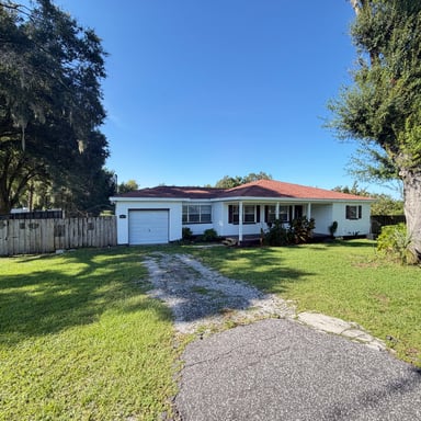 Property photo 1 of 1305 W Spencer St
