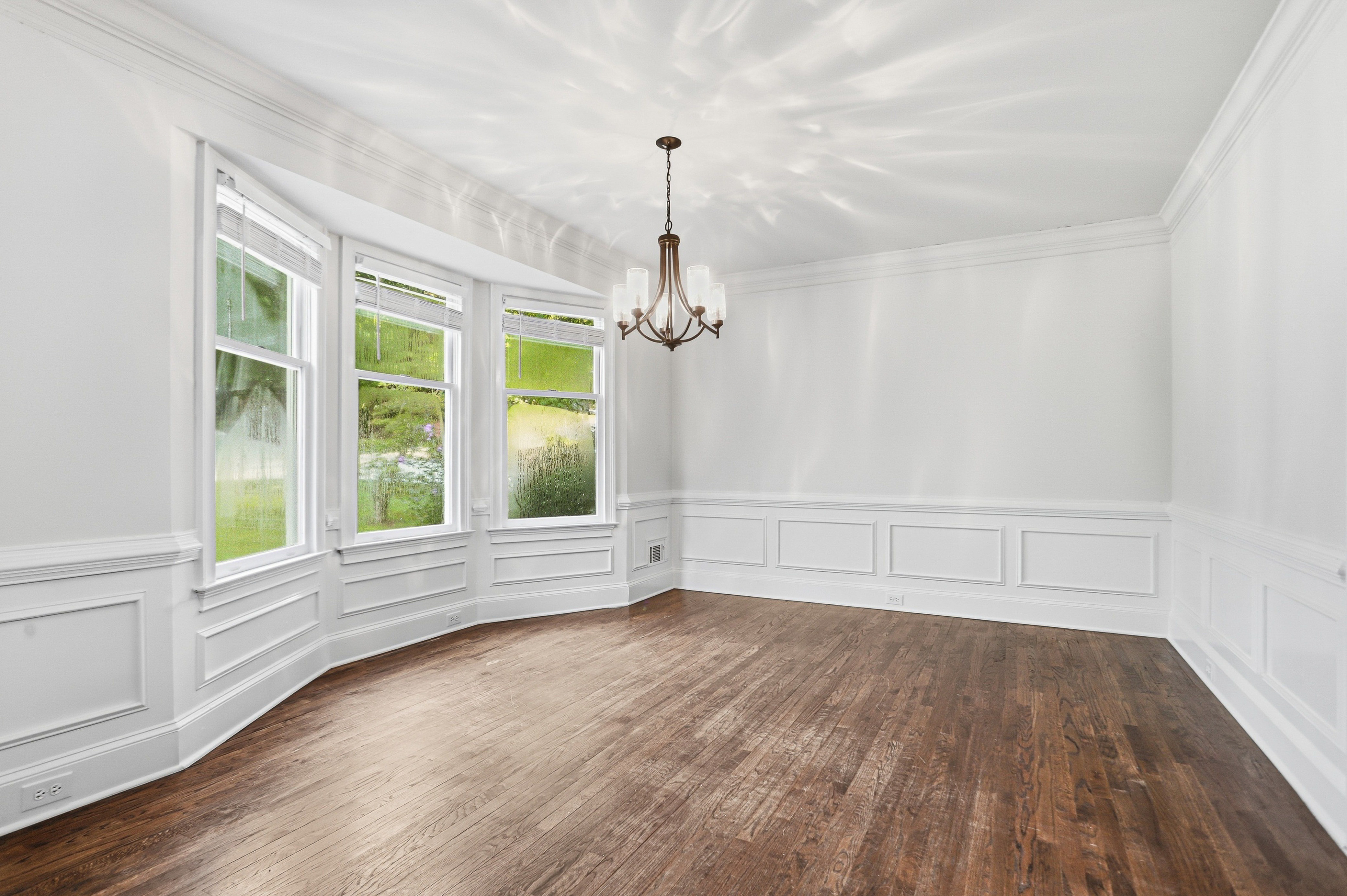 Photo 9 of 28 of 1102 Timber Glen Ct SW, Lilburn, GA