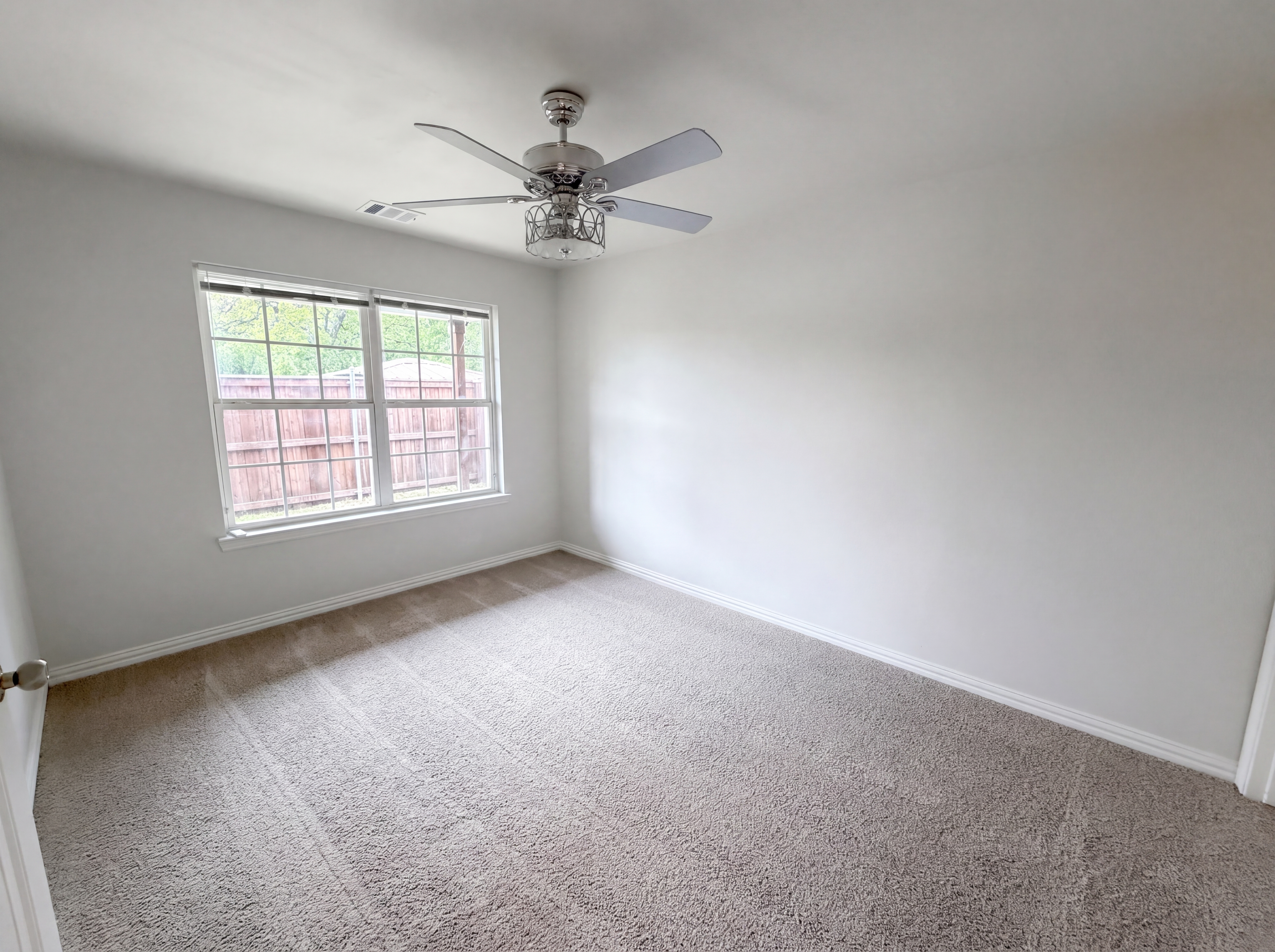 Photo 10 of 16 of 1739 McBroom St, Dallas, TX