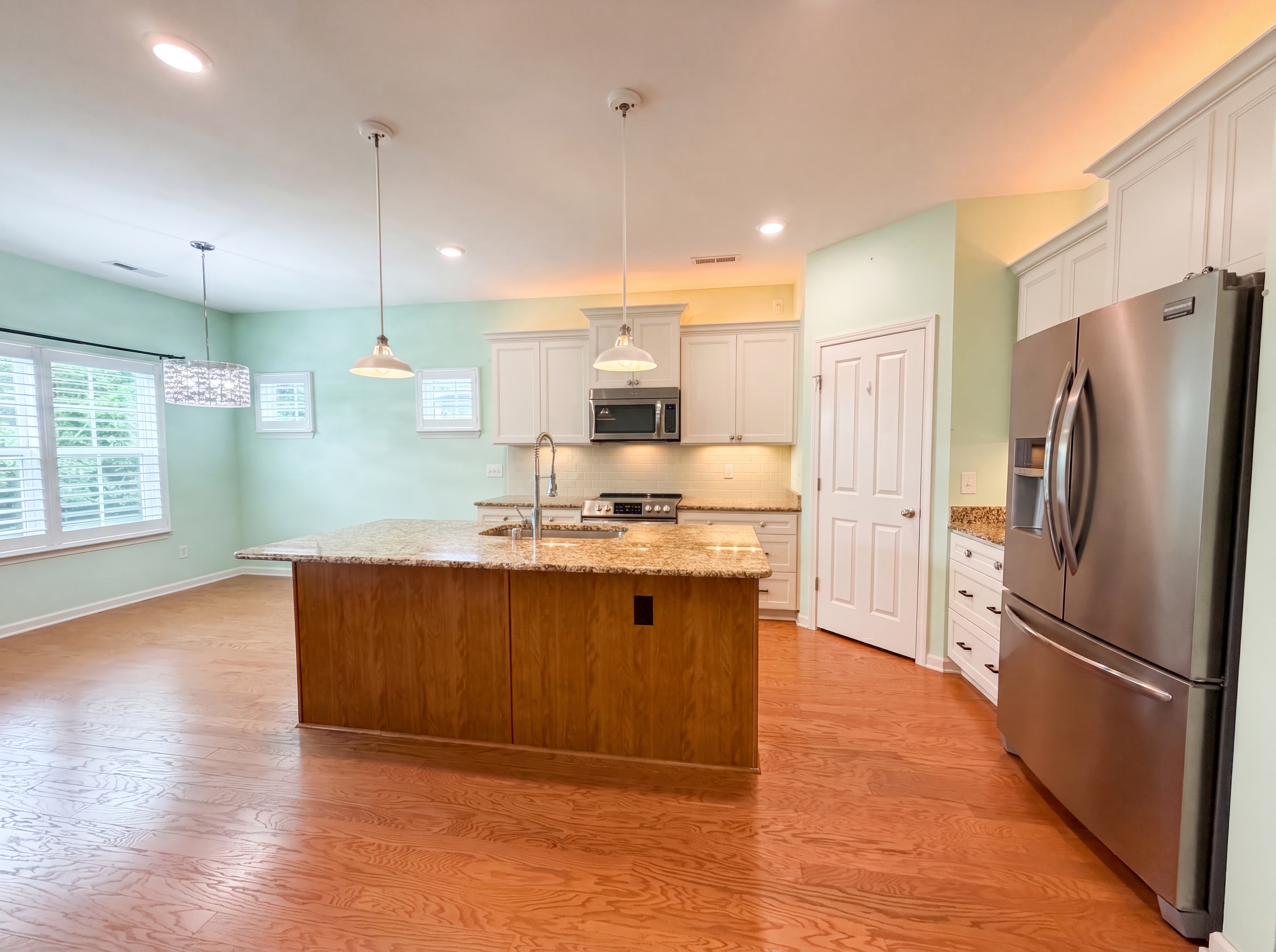 Photo 7 of 15 of 2530 Walpole Ln, Columbia, TN