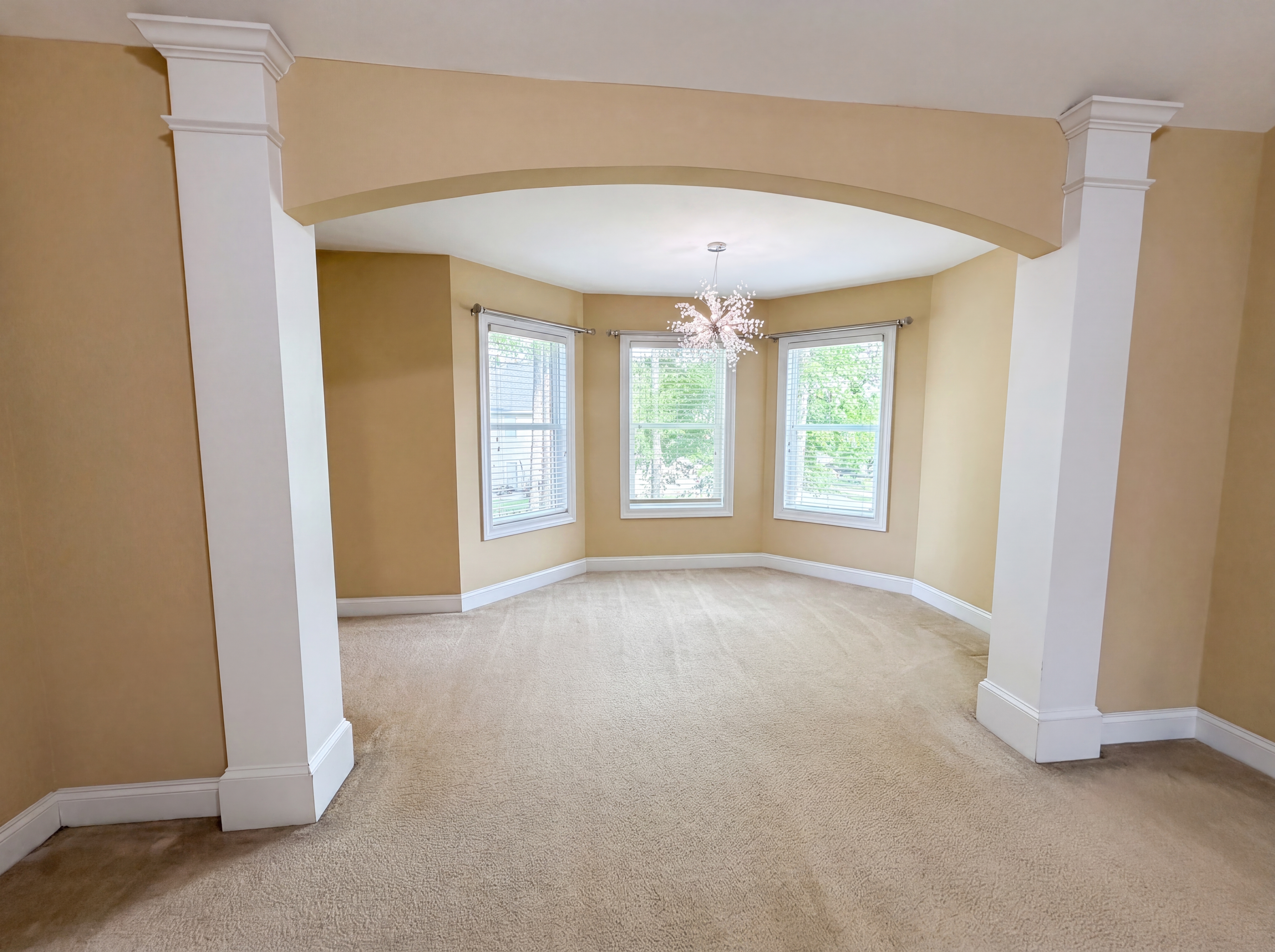 Photo 9 of 32 of 1151 Ashland Dr, Columbia, SC
