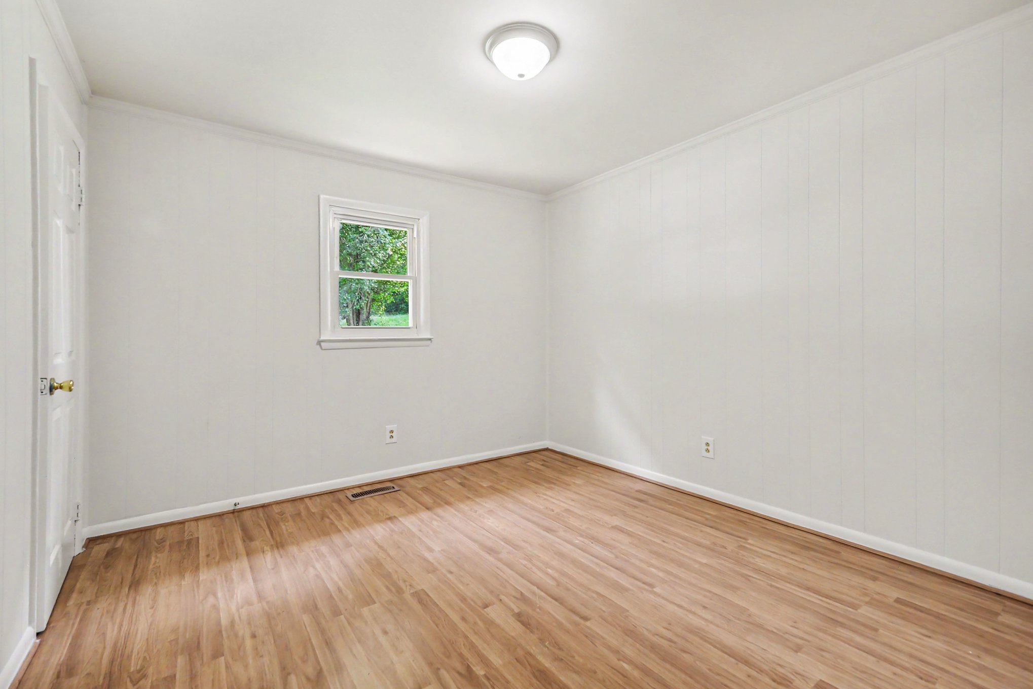Photo 11 of 21 of 6338 Fairlane St, Hickory, NC