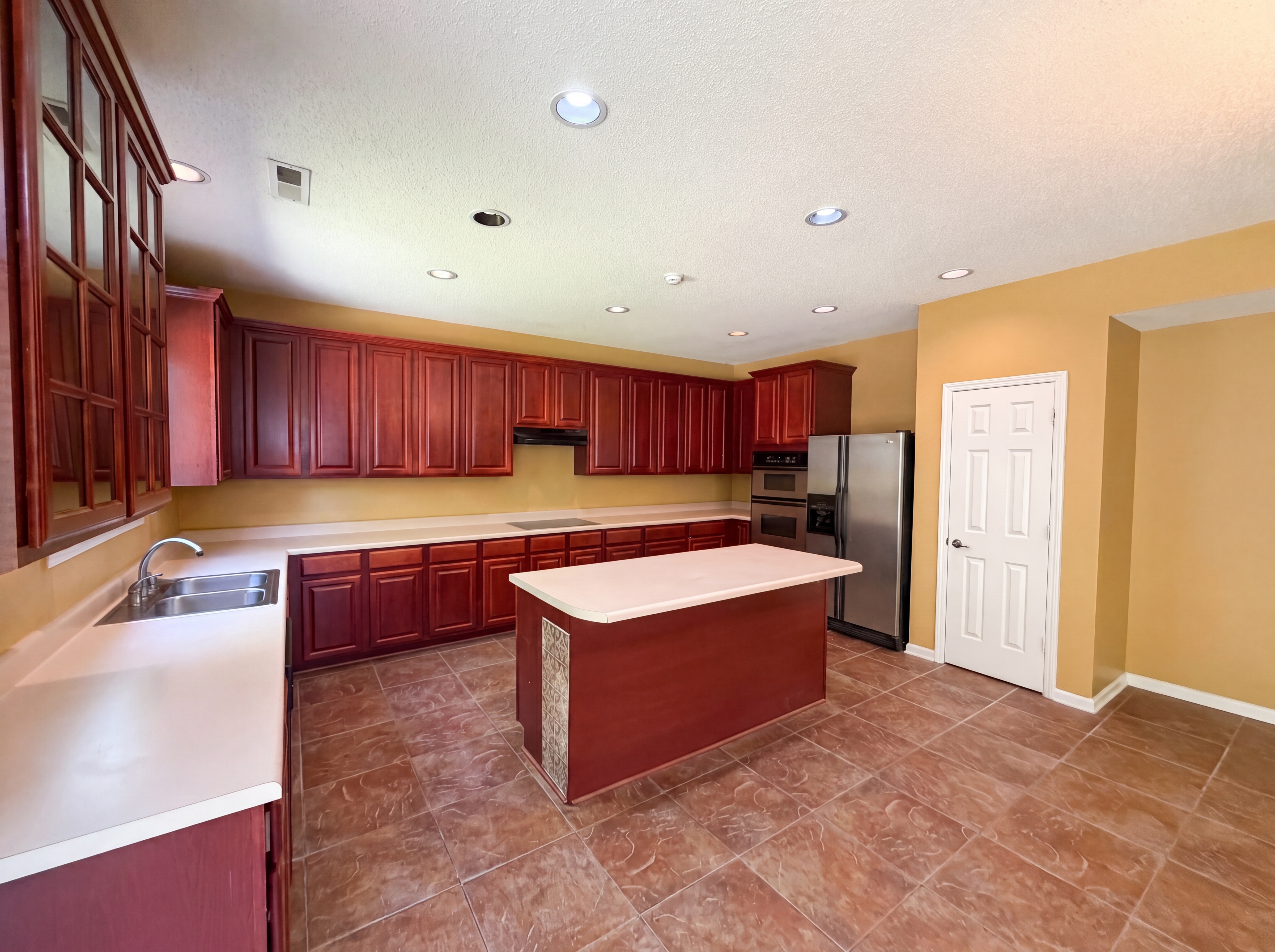 Photo 7 of 18 of 506 Hillview Dr, Durham, NC