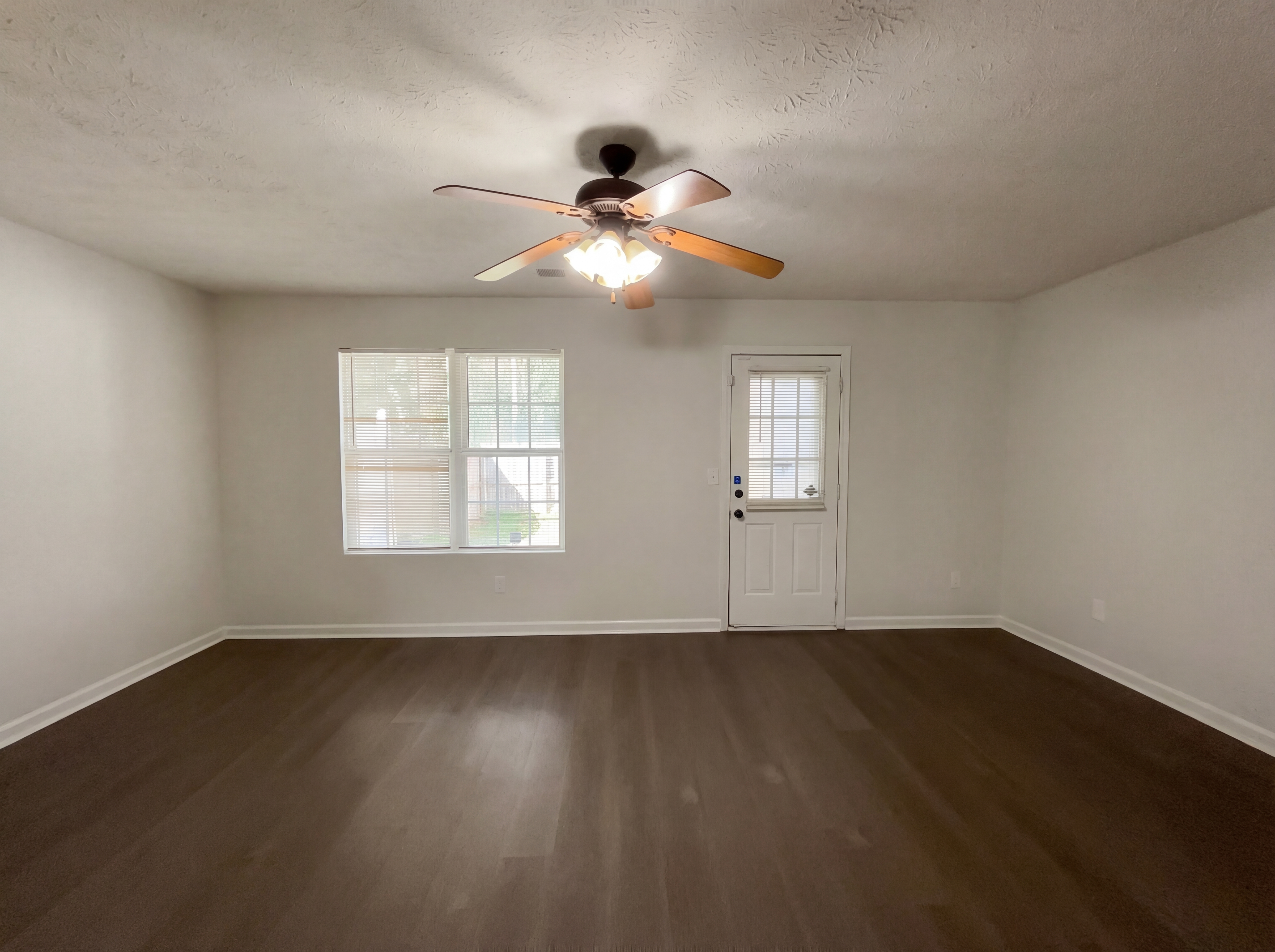 Photo 3 of 23 of 4041 Browne Ct, Conley, GA