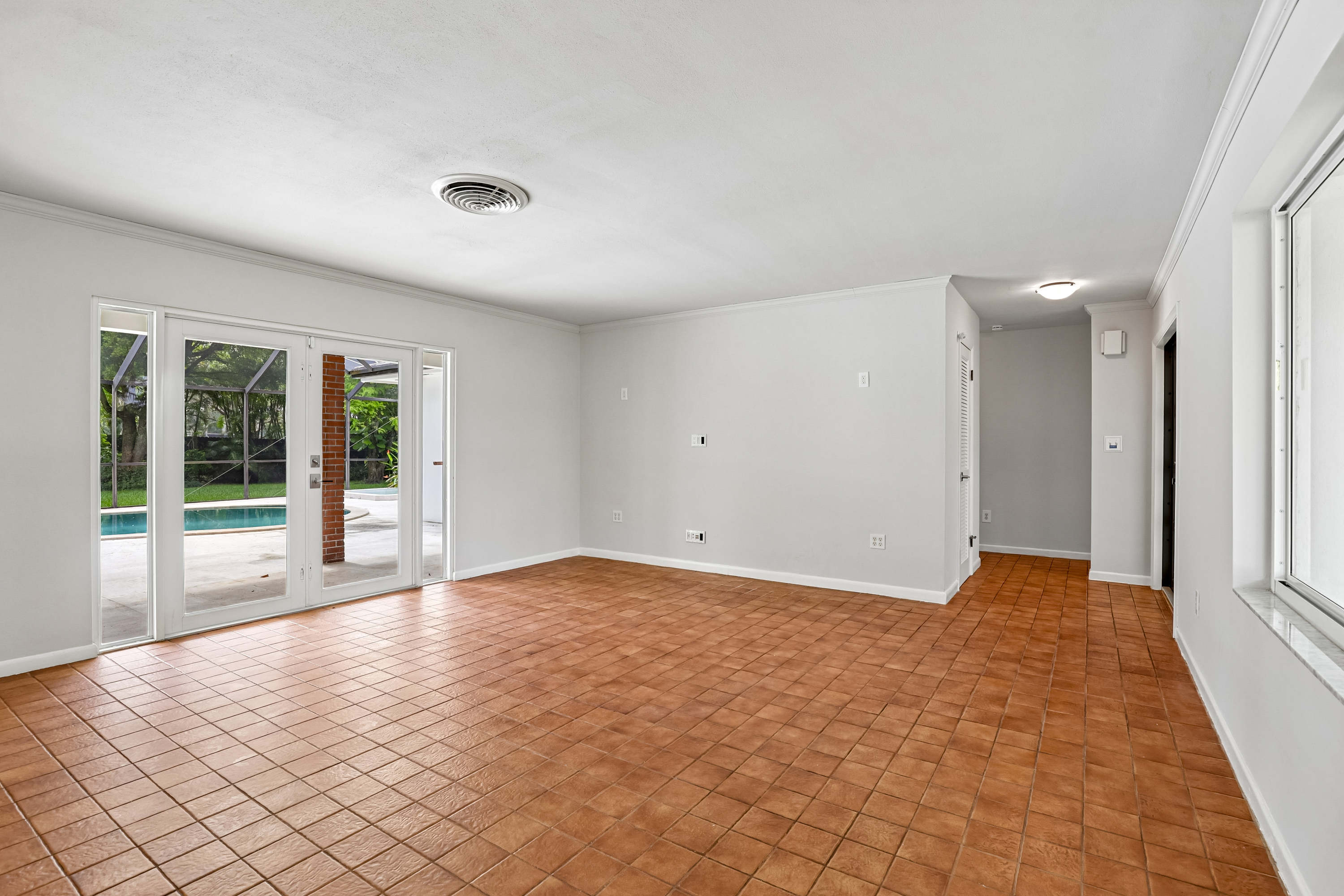 Photo 3 of 48 of 14851 SW 69th Ct, Palmetto Bay, FL