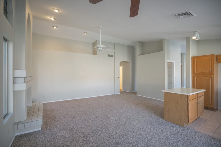 Photo 10 of 32 - 1031 S Scallop Dr, Gilbert, AZ 85233