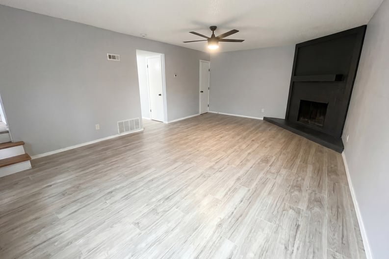 Property photo 3 of 6020 NW Expressway