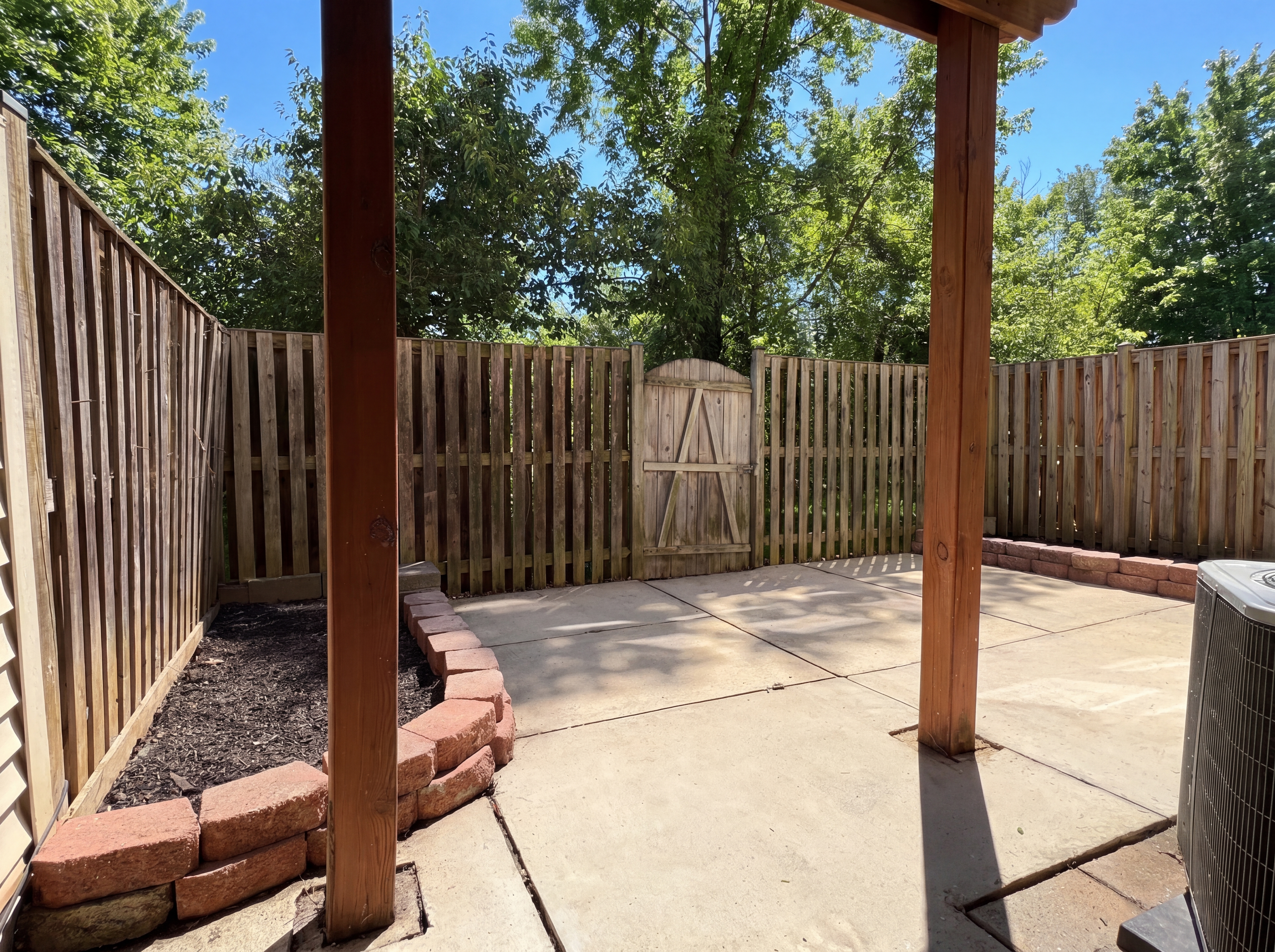 Photo 9 of 27 of 6270 Levi Ct, Springfield, VA