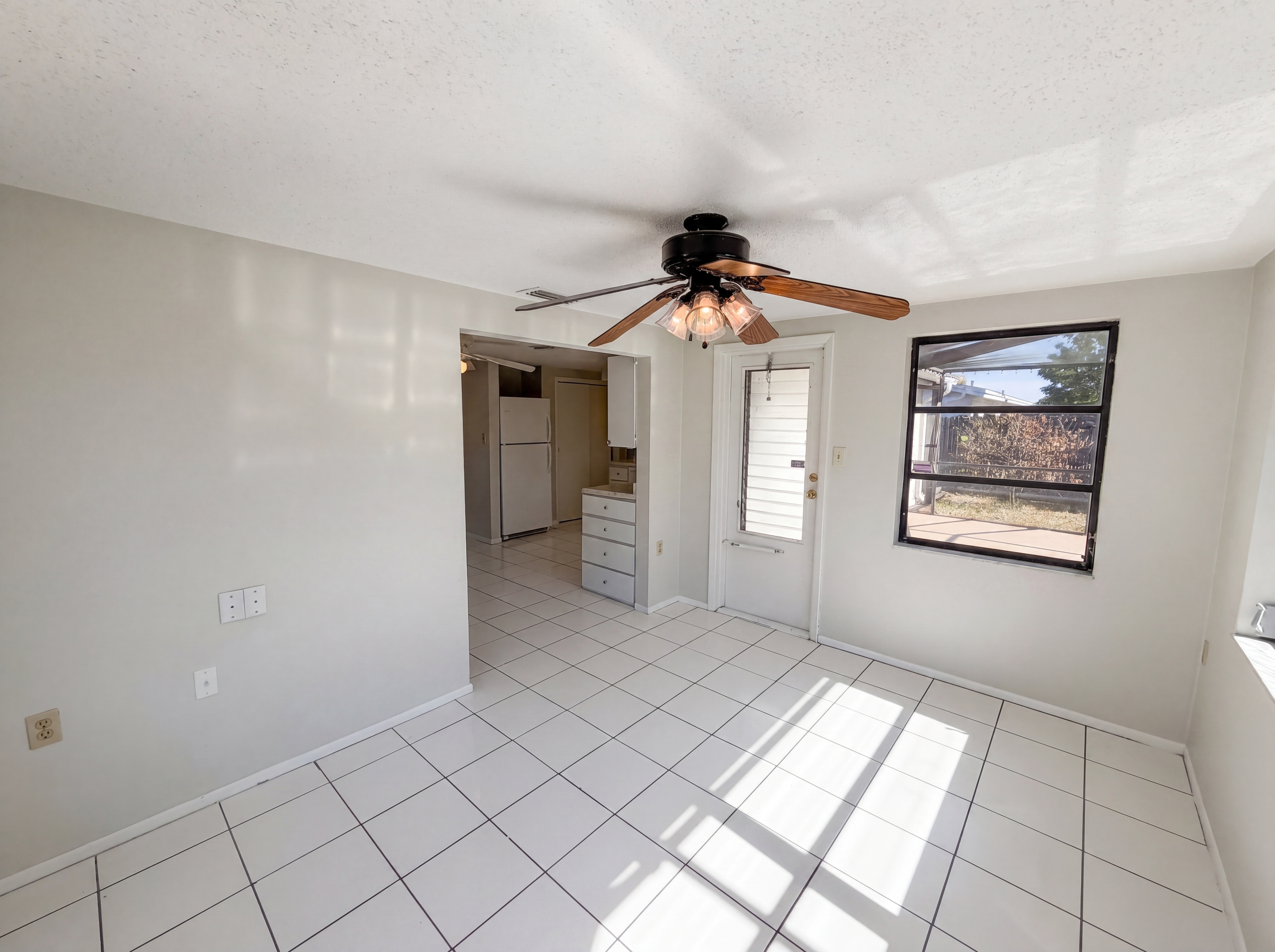 Photo 7 of 26 of 9236 Mark Twain Ln, Port Richey, FL