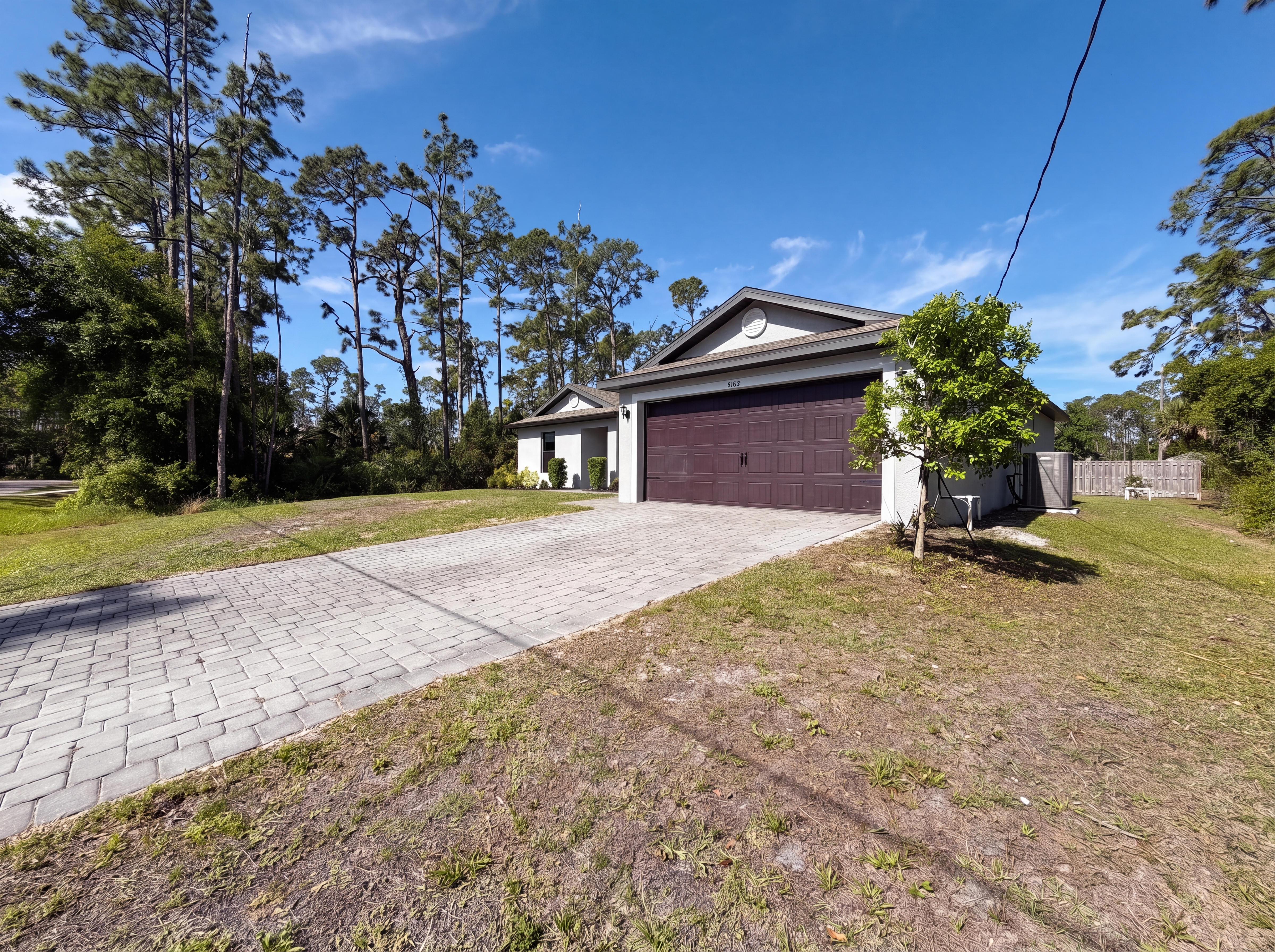 Photo 7 of 29 of 5163 Tarpon St, North Port, FL