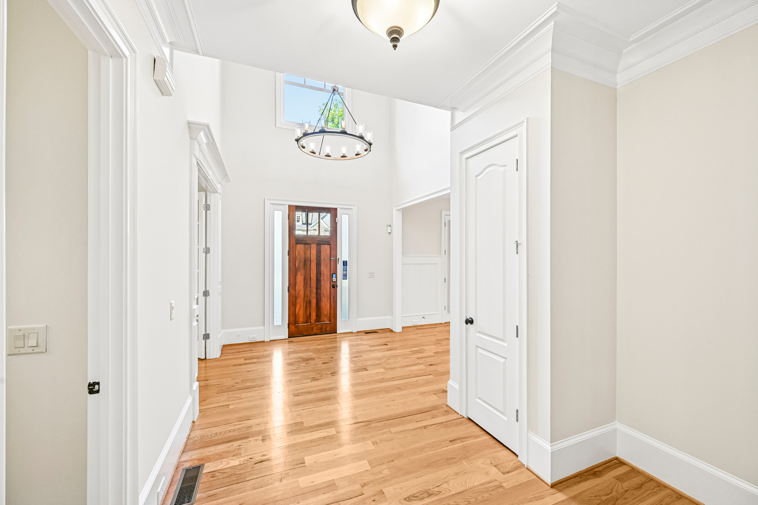 Photo 6 of 59 of 3250 Camellia Ln, Suwanee, GA