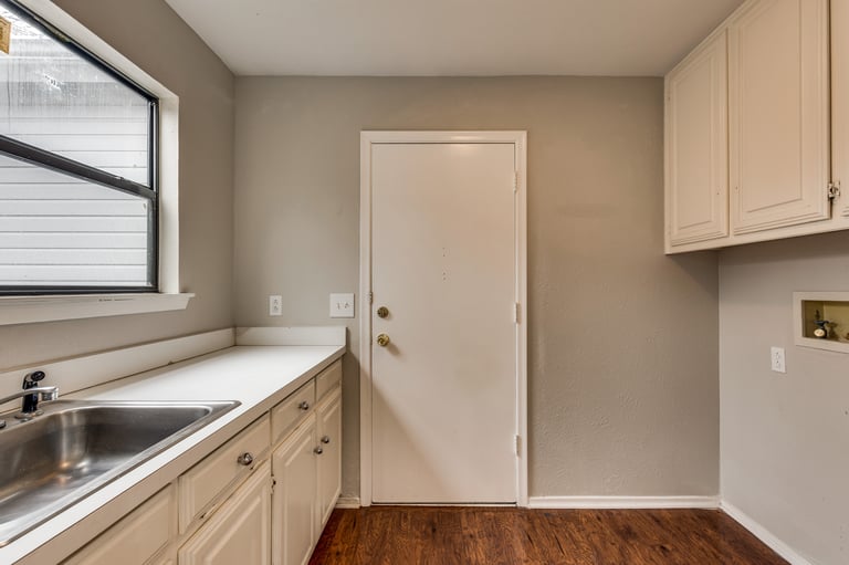 Photo 18 of 25 - 1602 Churchill Way, Rowlett, TX 75088