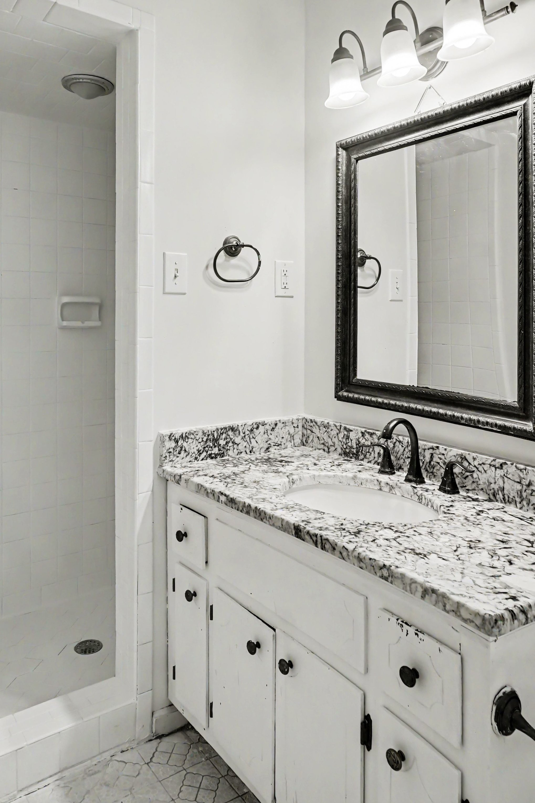 Photo 43 of 56 of 4676 Fairway Dr, Pinson, AL