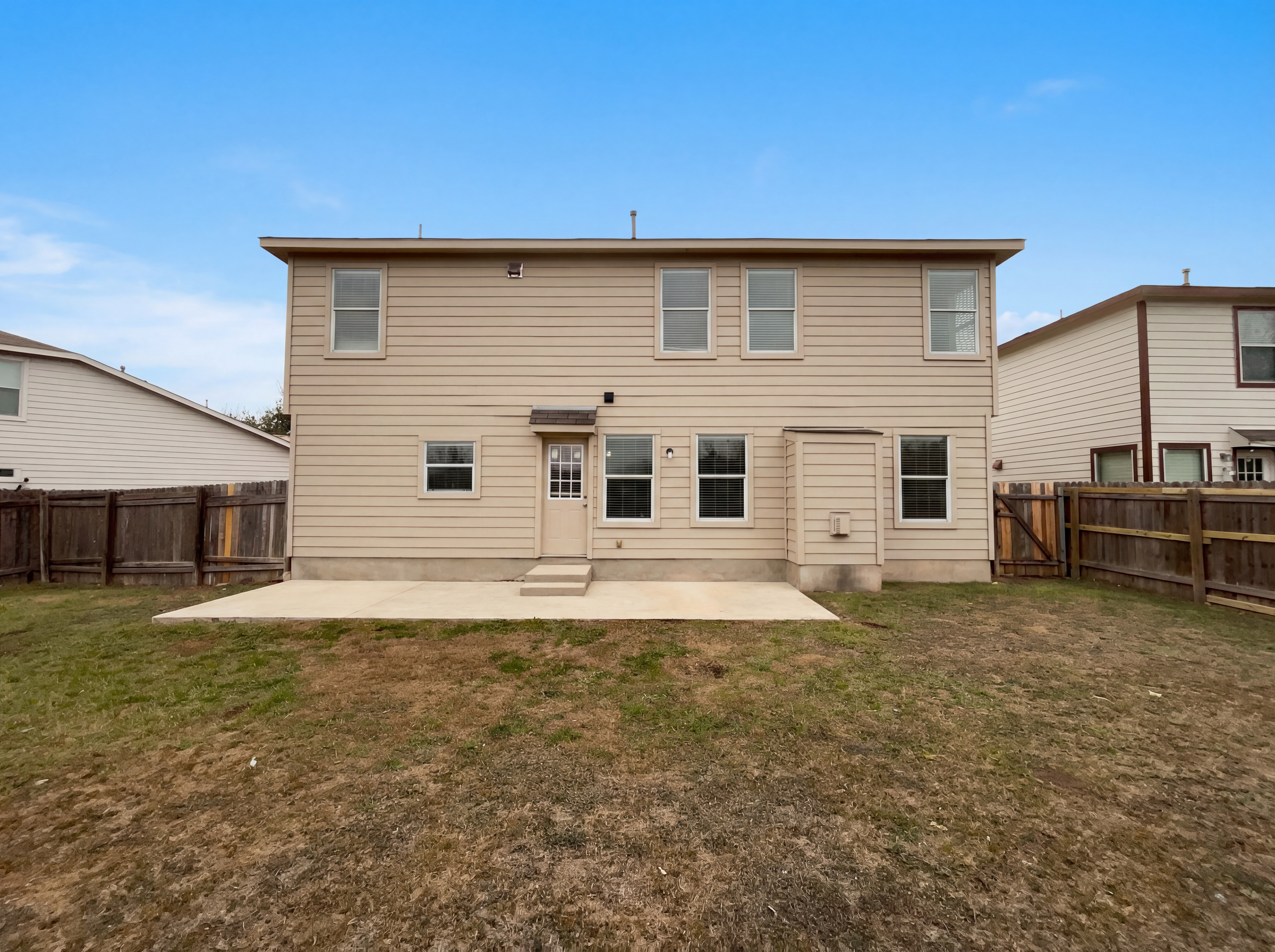 Photo 5 of 37 of 965 Sweet Gum Dr, Kyle, TX