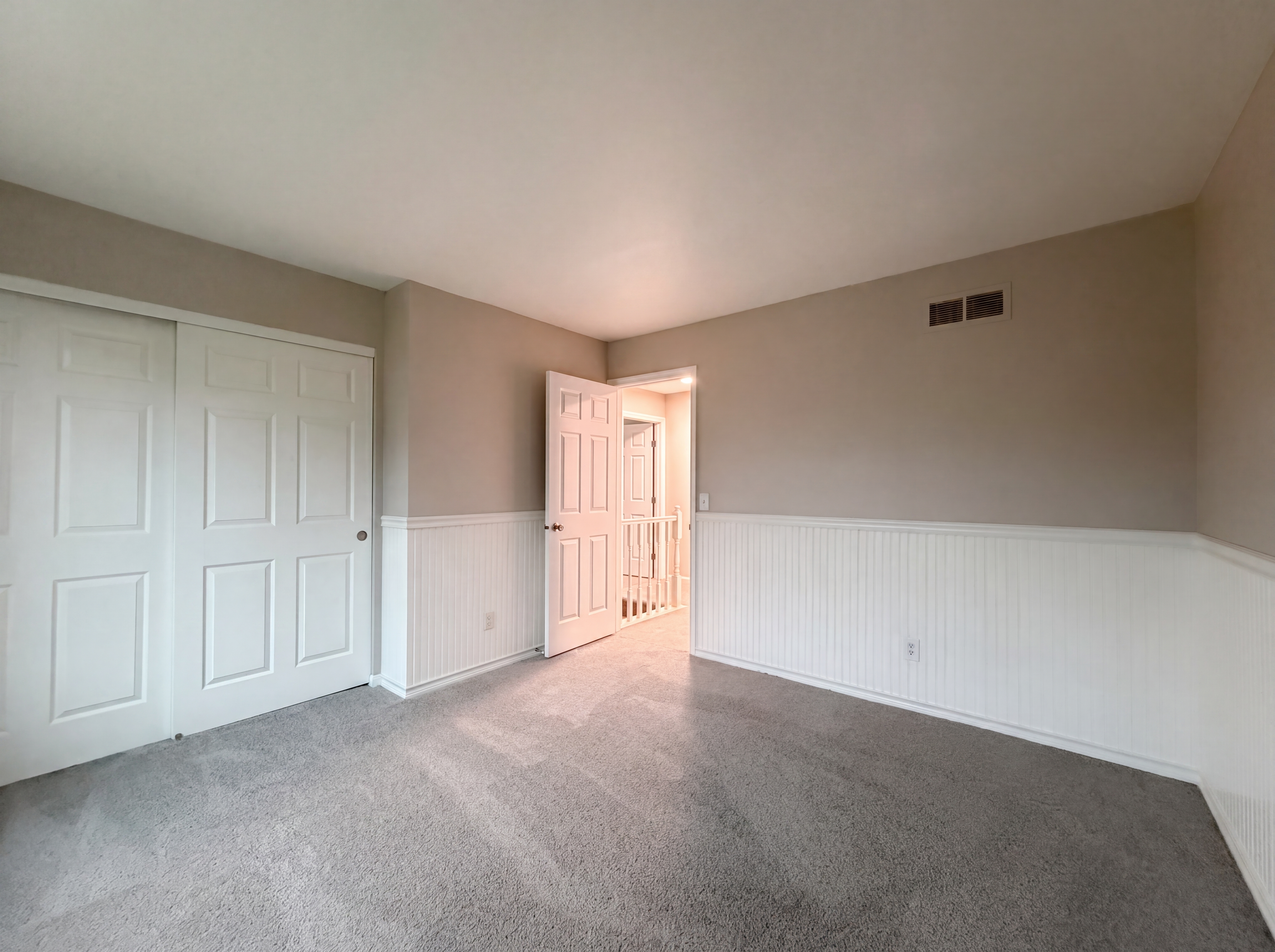 Photo 15 of 32 of 12173 Village Woods Dr, Cincinnati, OH