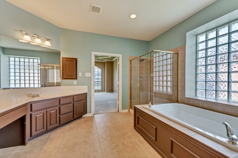 Photo 20 of 39 - 4213 Calloway Dr, Mansfield, TX 76063