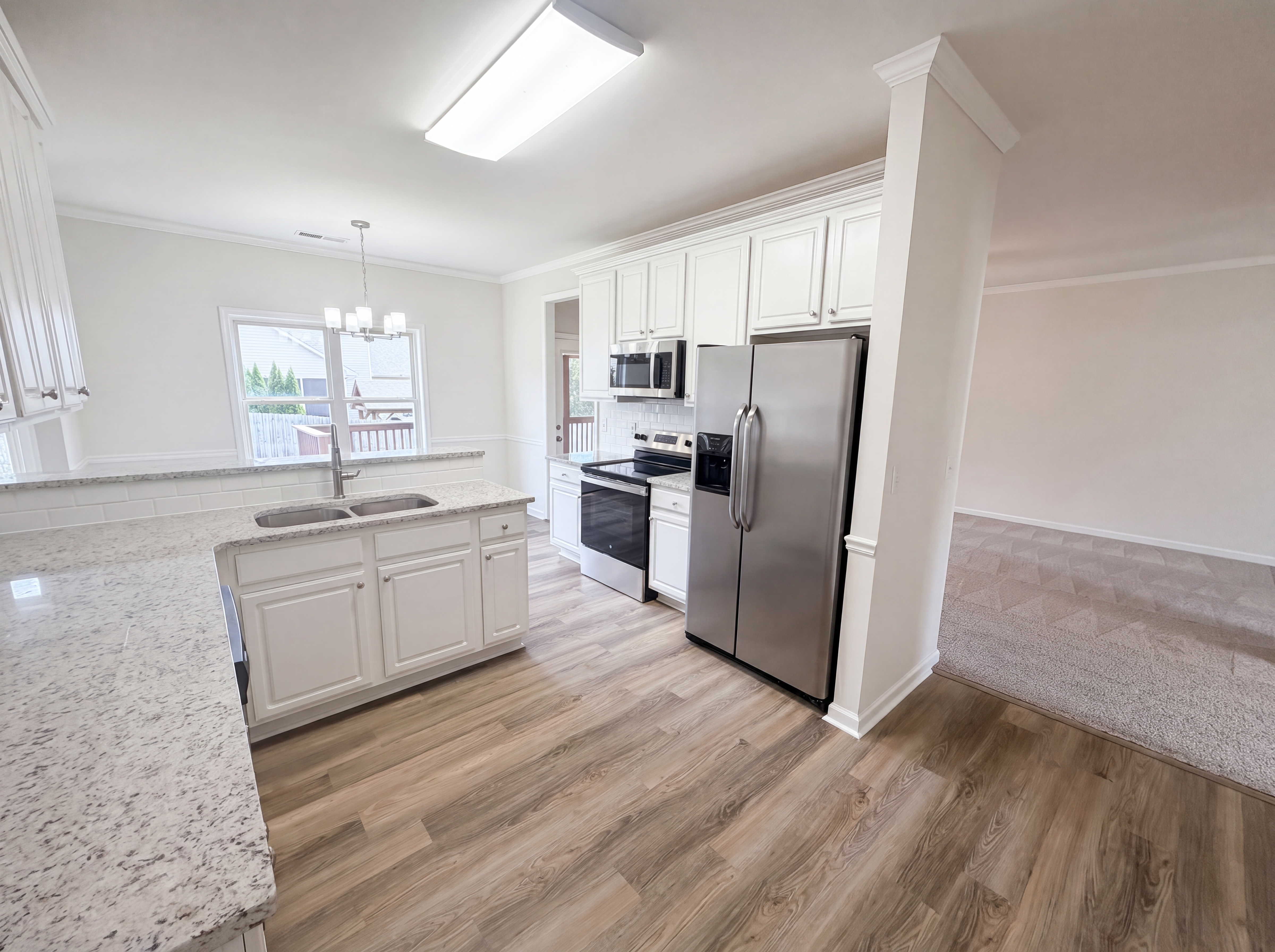 Photo 2 of 25 of 3322 Henderson View Ct, Loganville, GA