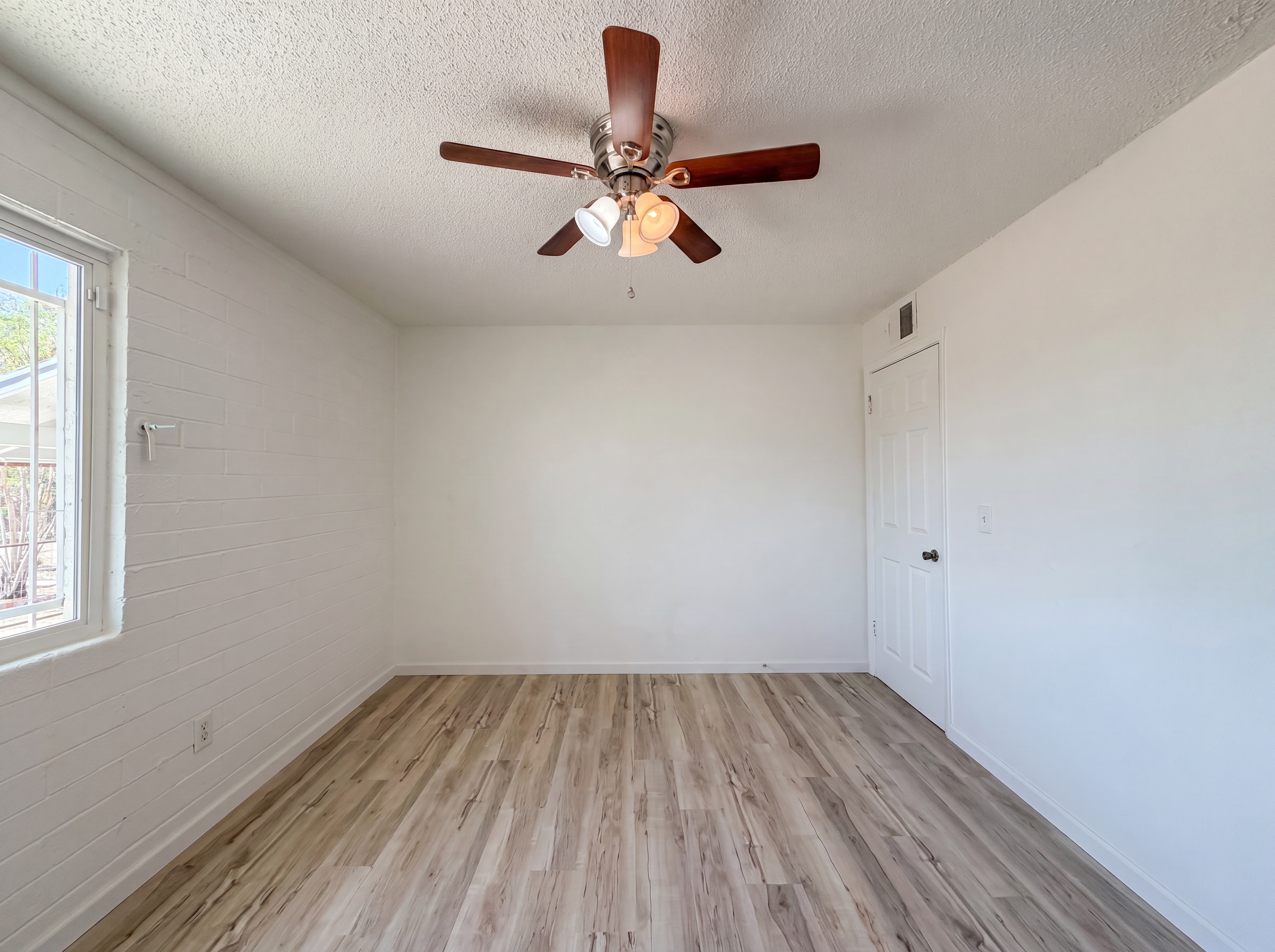 Photo 8 of 18 of 6224 S 20th St, Phoenix, AZ