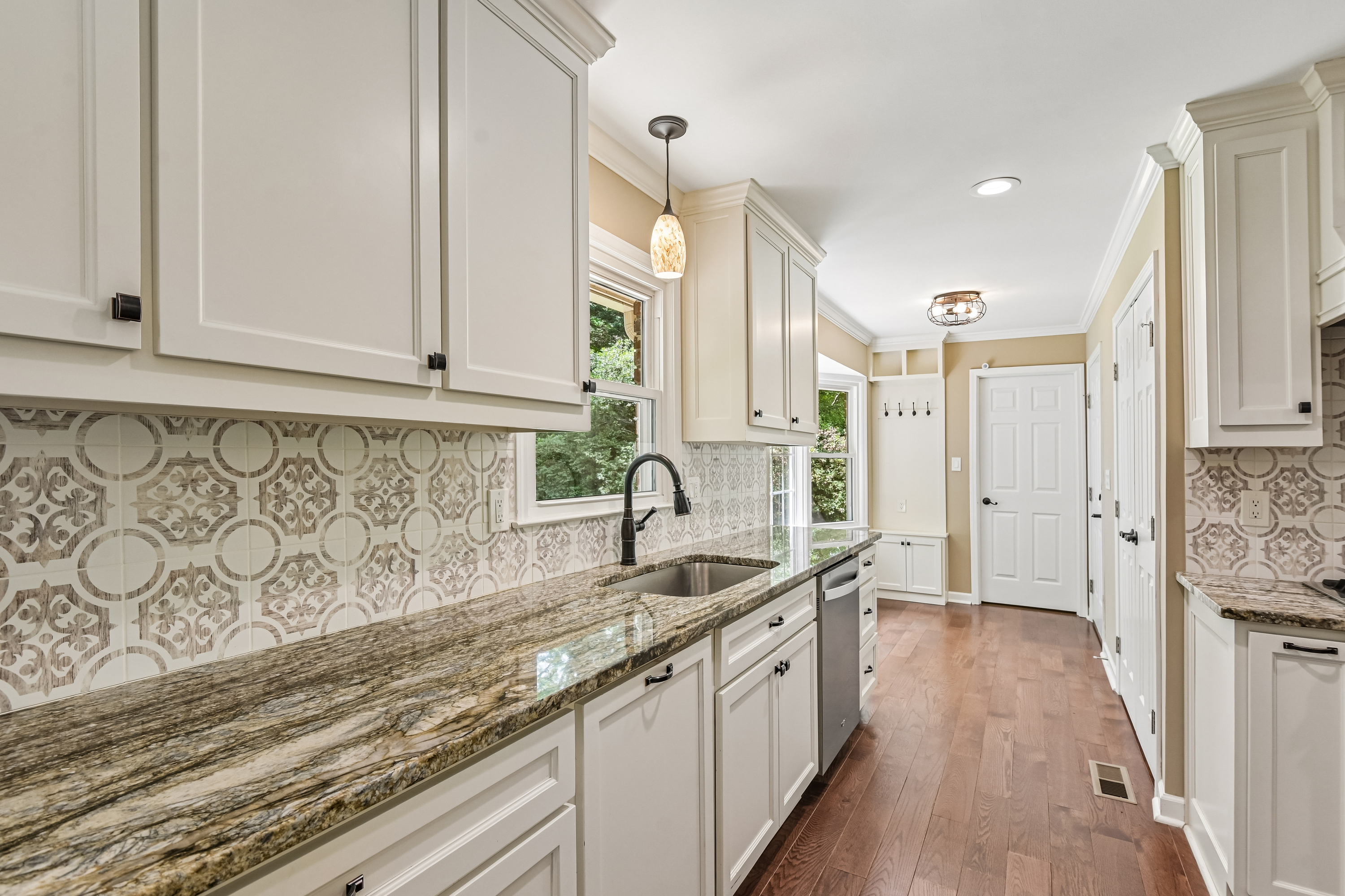 Photo 29 of 47 of 3431 Hickory View Dr NW, Marietta, GA