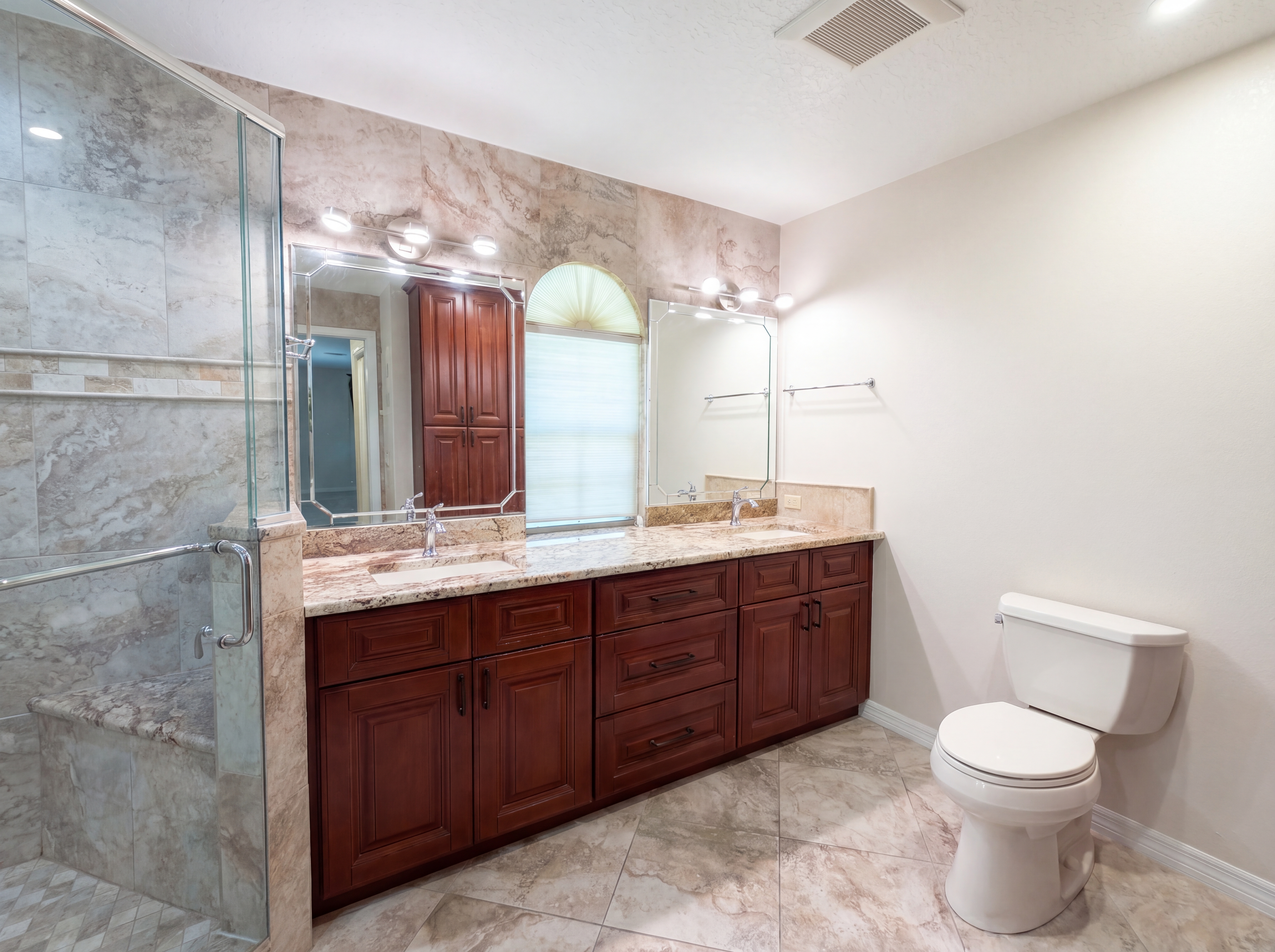 Photo 14 of 19 of 1543 Chaucer Ct, Deland, FL