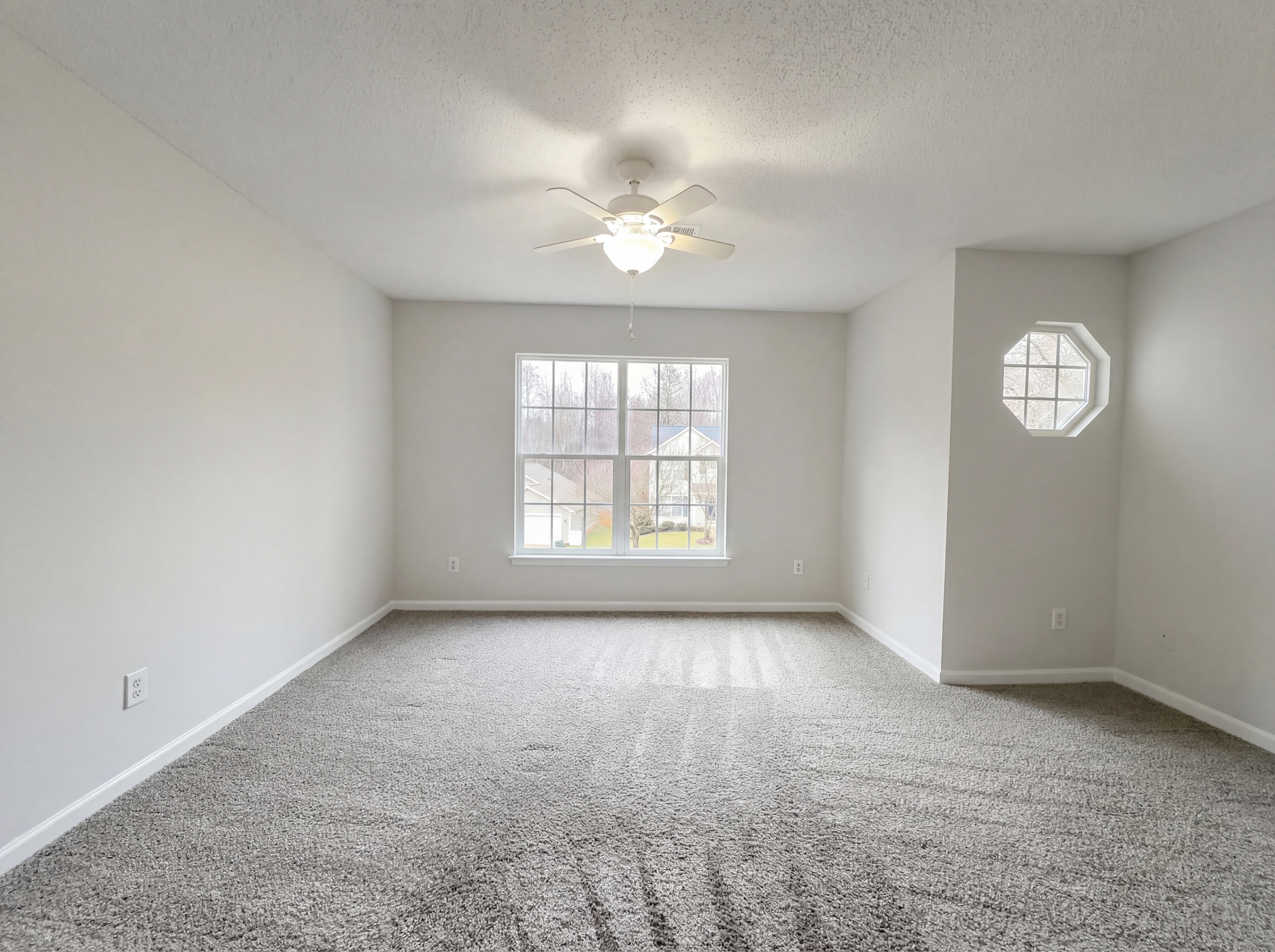 Photo 4 of 19 of 197 Markham Dr, Mooresville, NC