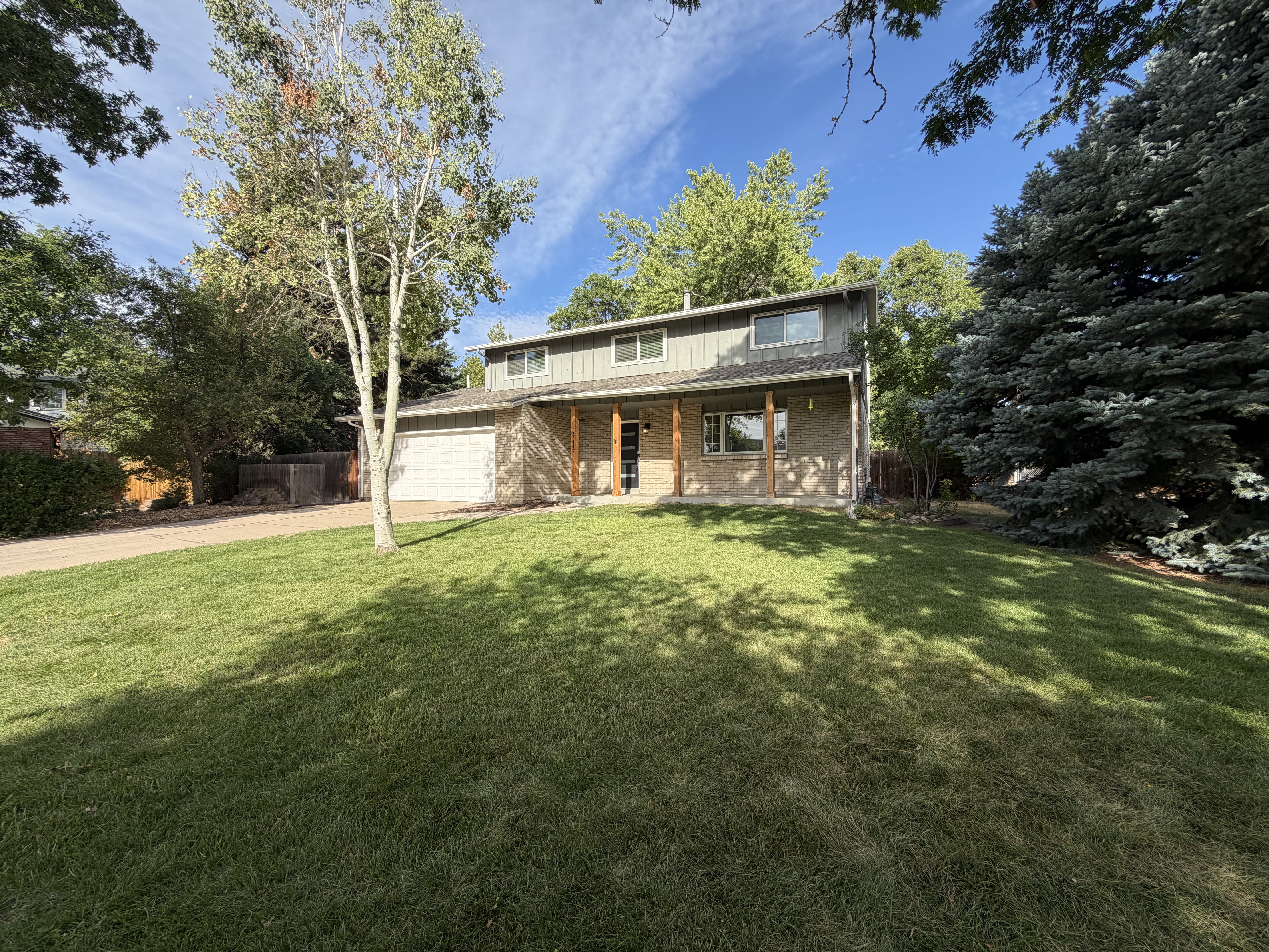 Photo 3 of 43 of 7447 S Ames Ct, Littleton, CO