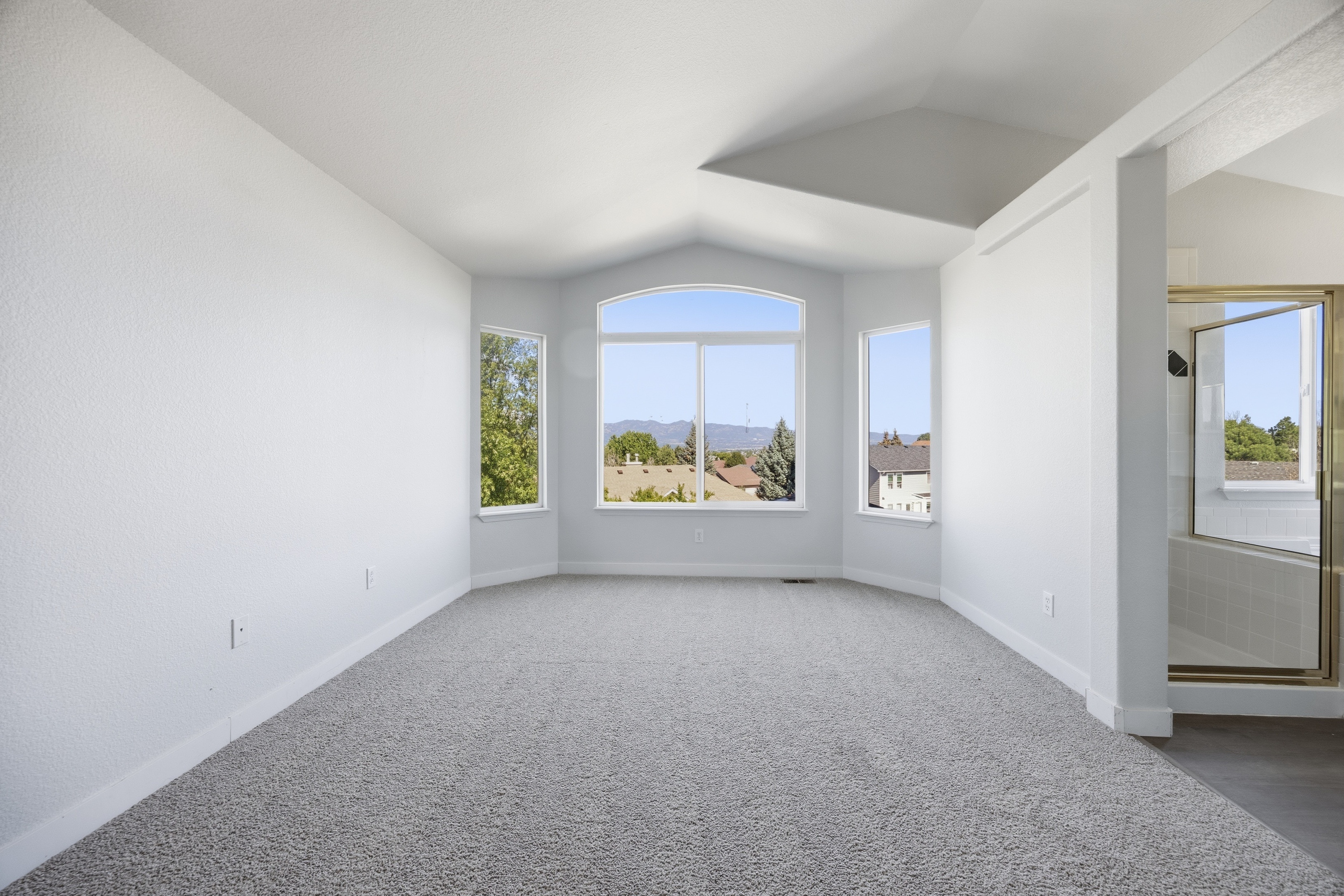 Photo 33 of 59 of 4770 Paramount Pl, Colorado Springs, CO