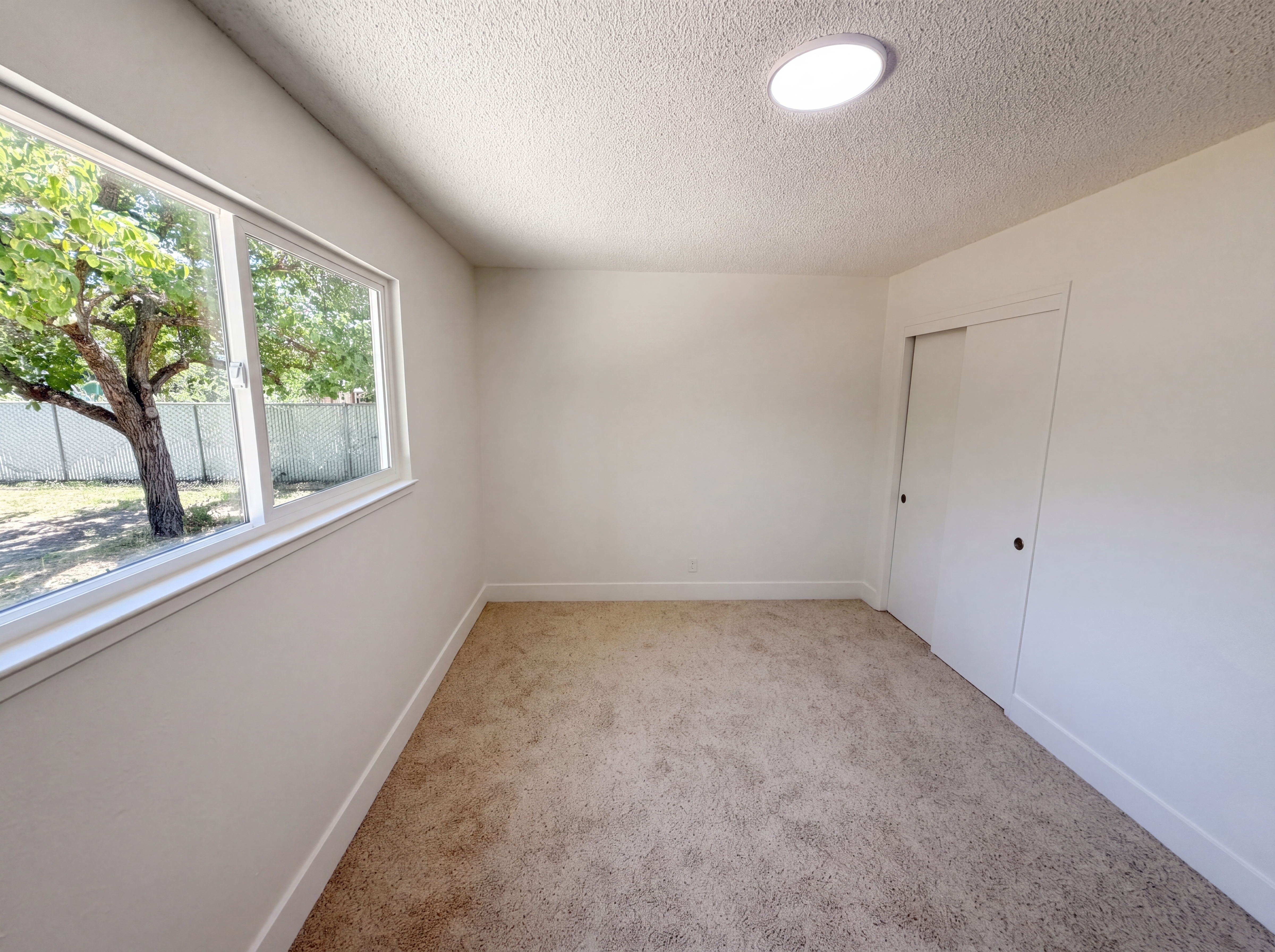 Photo 12 of 28 of 140 S Starr St, Lakeport, CA