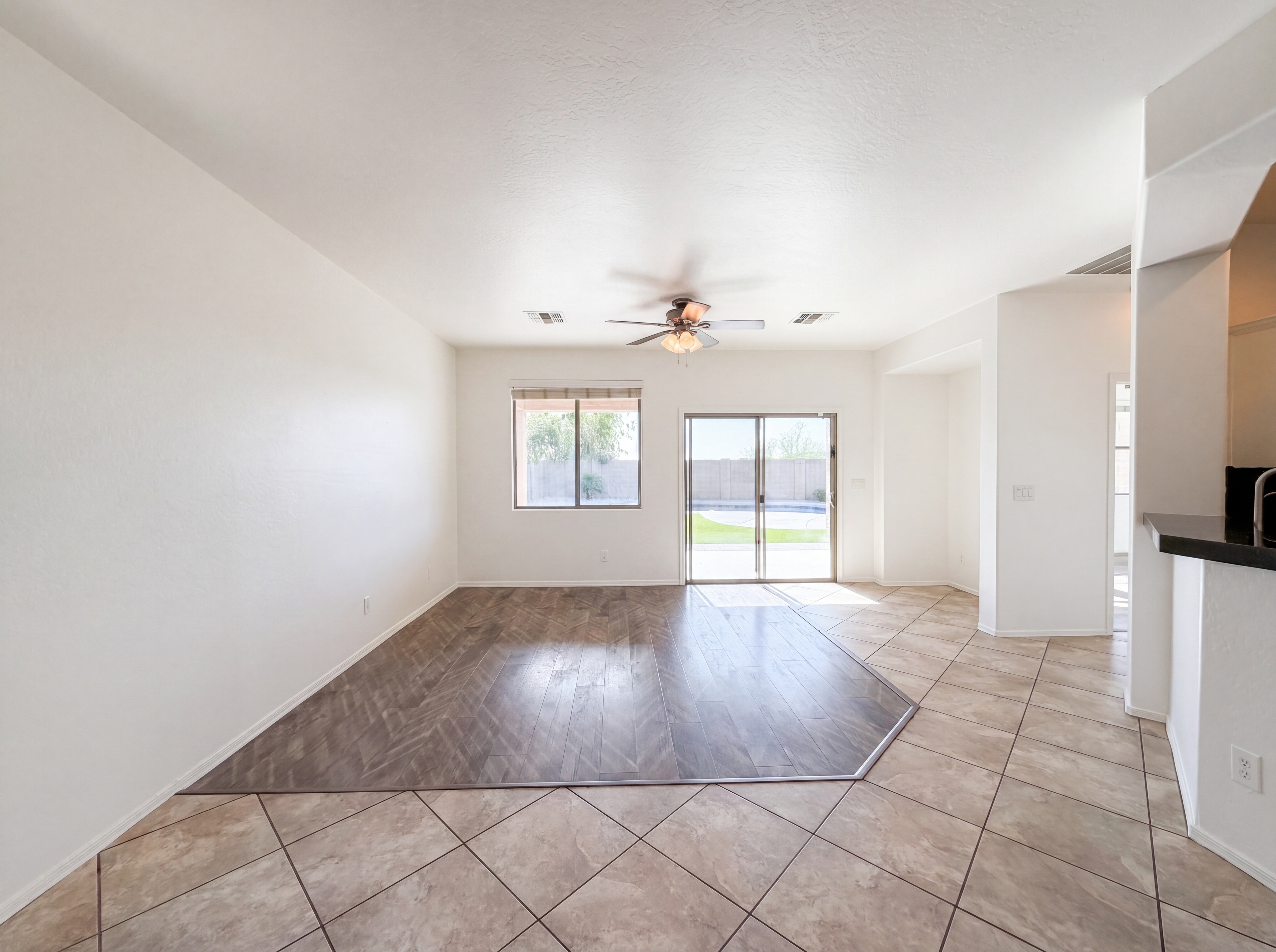 Photo 3 of 27 of 38034 N Hudson Trl, Anthem, AZ