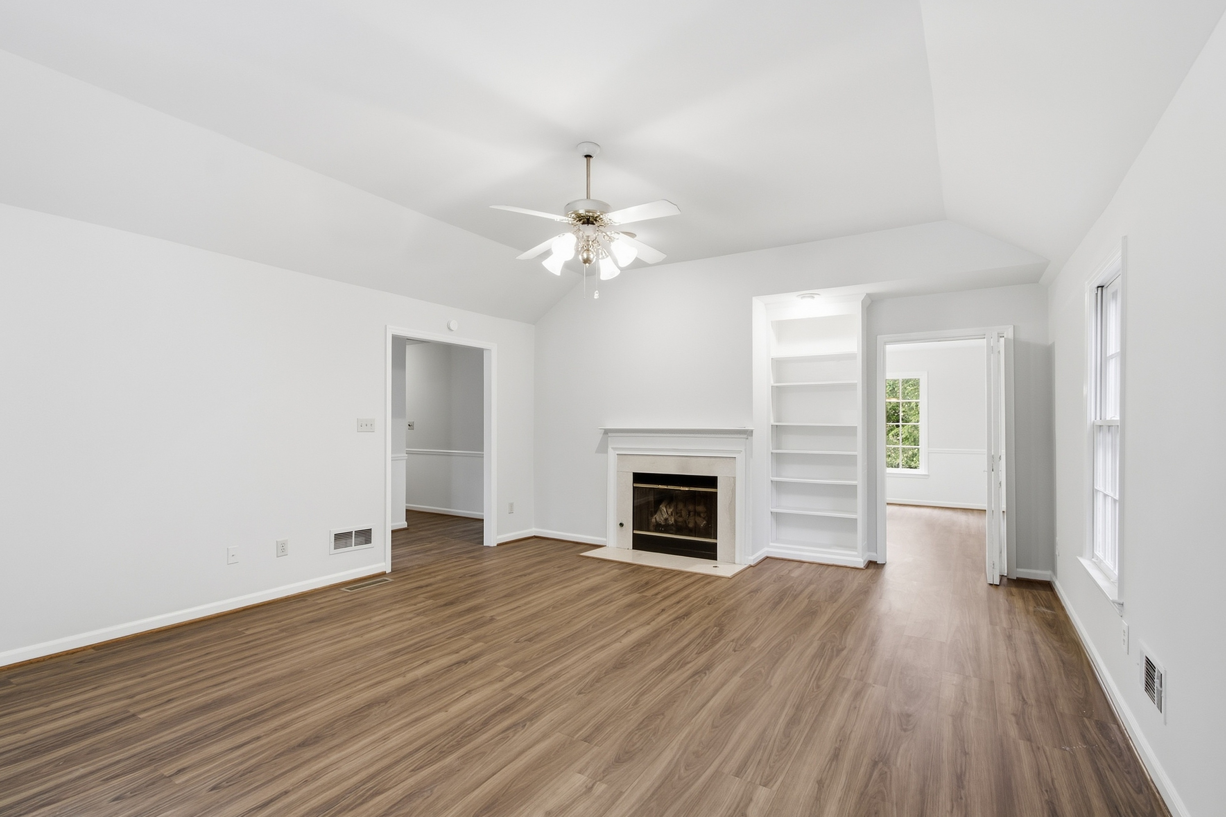 Photo 7 of 33 of 434 Indian Lake Ct, Hiram, GA