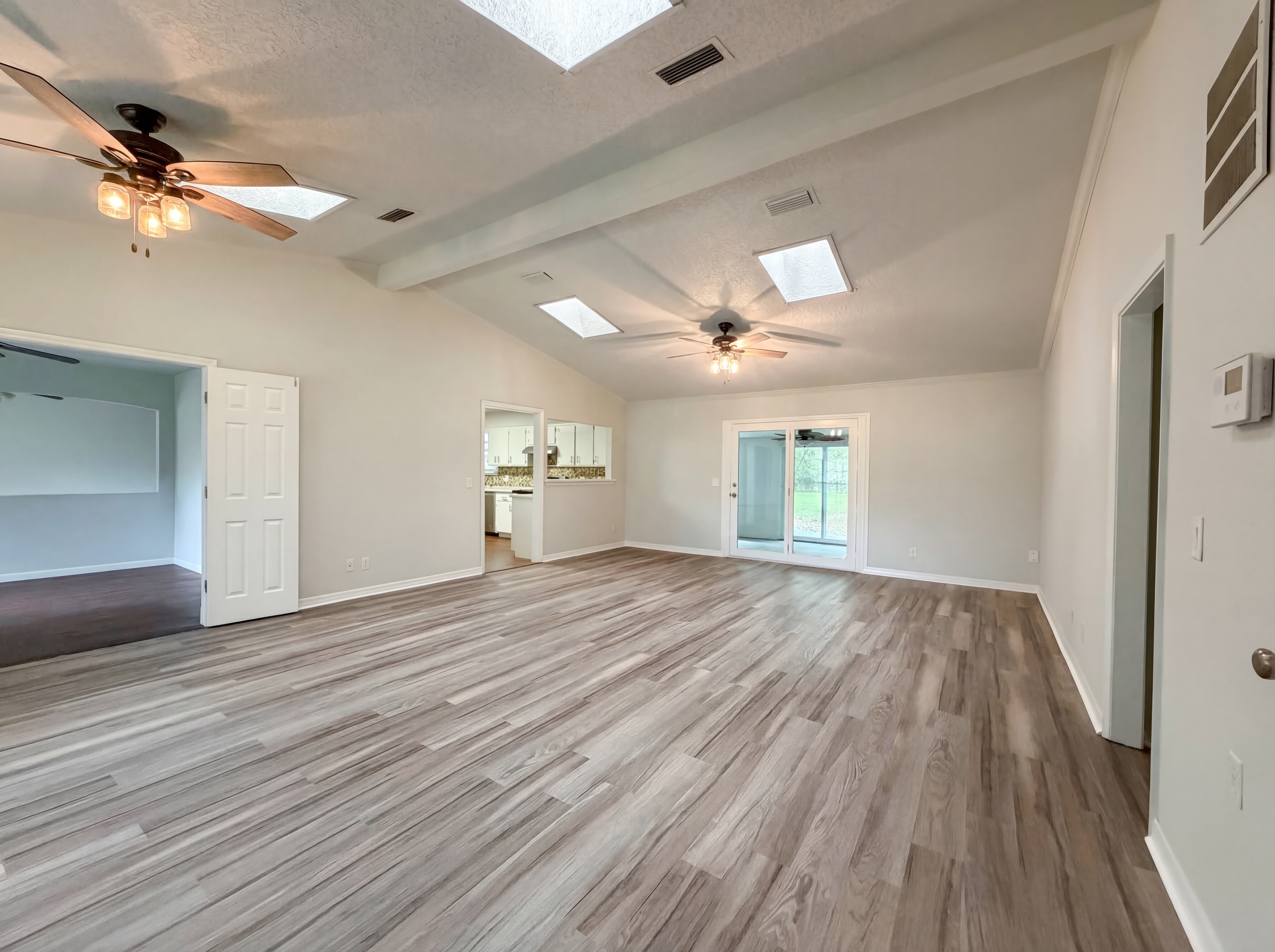 Photo 8 of 19 of 4141 Sidewinder Trl, Middleburg, FL