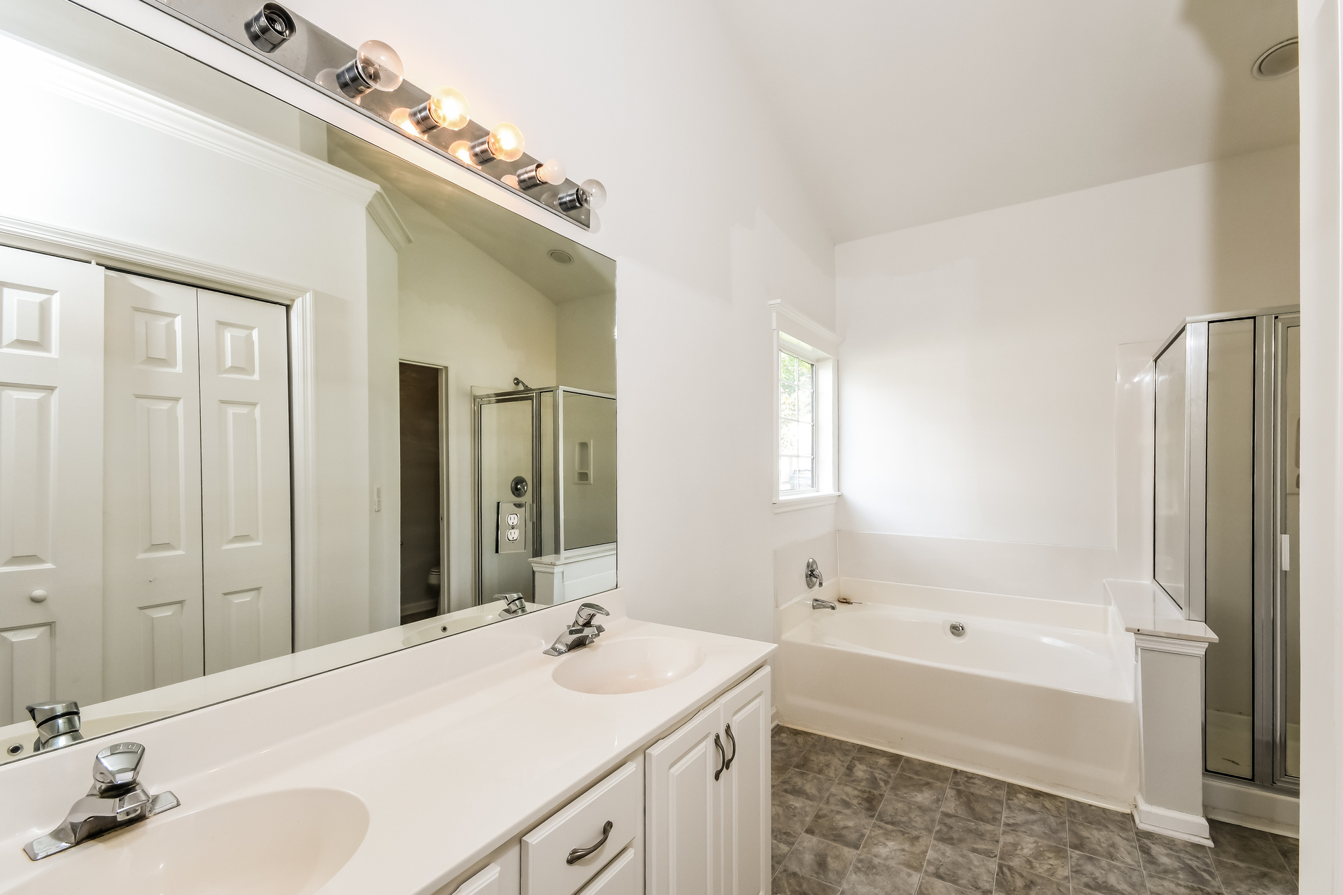 Photo 9 of 20 of 7176 Windmill Creek Rd, Charleston, SC