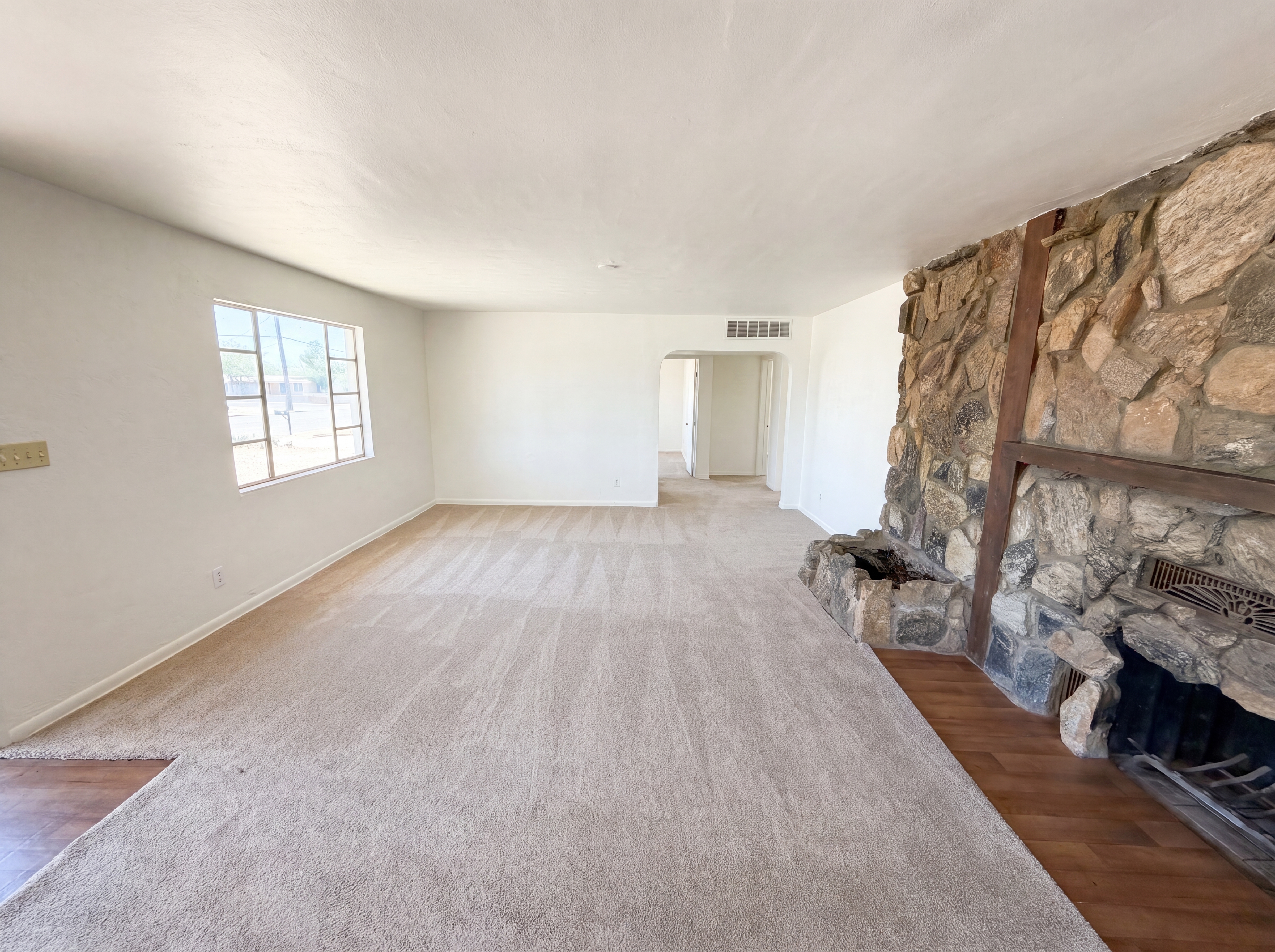 Photo 3 of 22 of 457 E Pastime Rd, Tucson, AZ