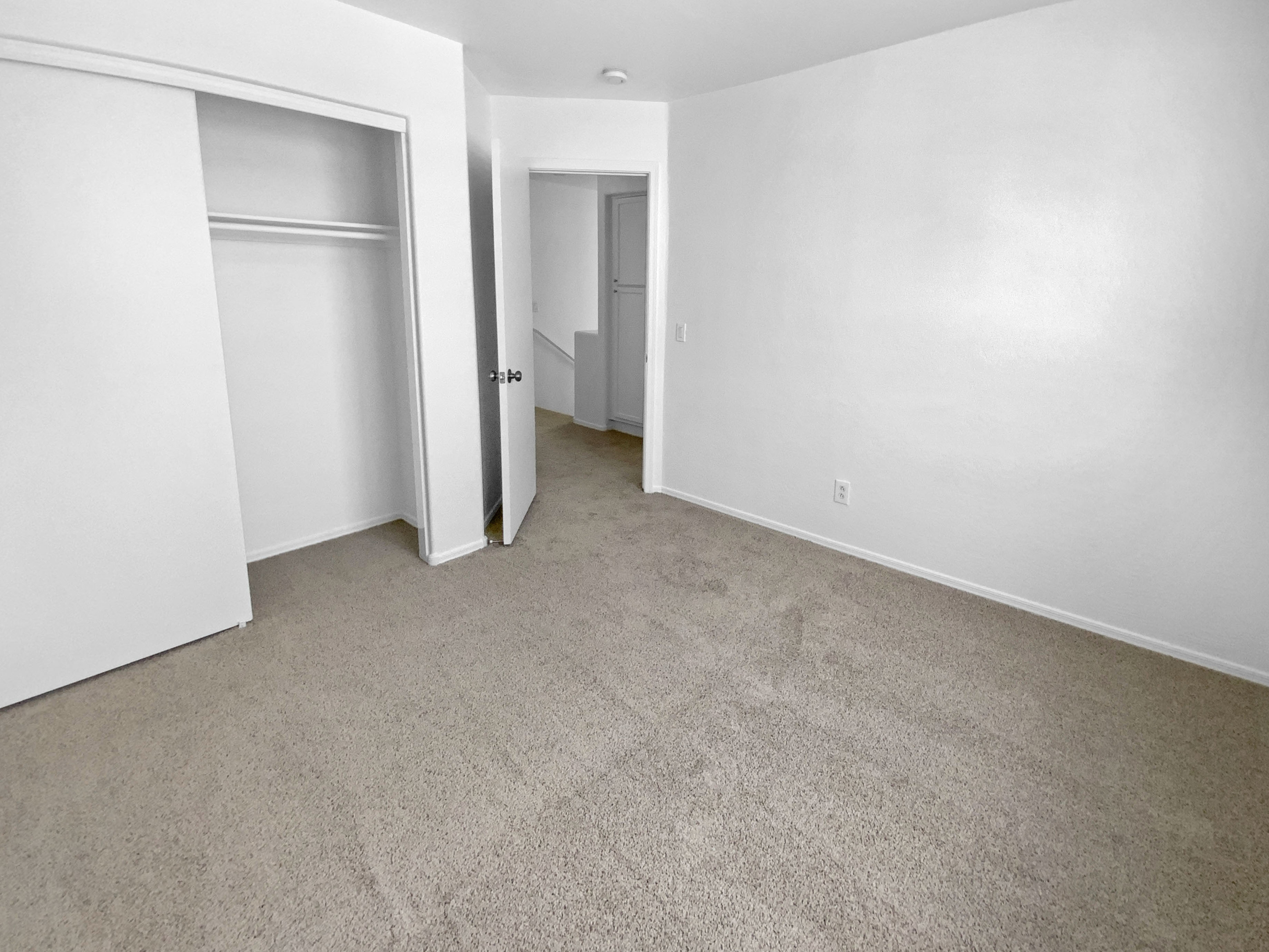 Photo 18 of 22 of 10933 W Vista Ave, Glendale, AZ
