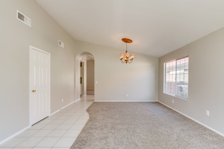 Photo 11 of 24 - 7760 W Julie Dr, Glendale, AZ 85308