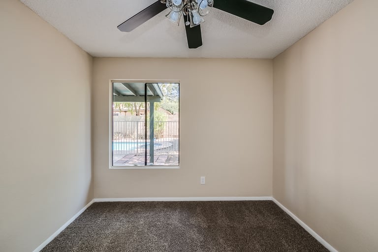 Photo 15 of 18 - 3030 E Villa Rita Dr, Phoenix, AZ 85032