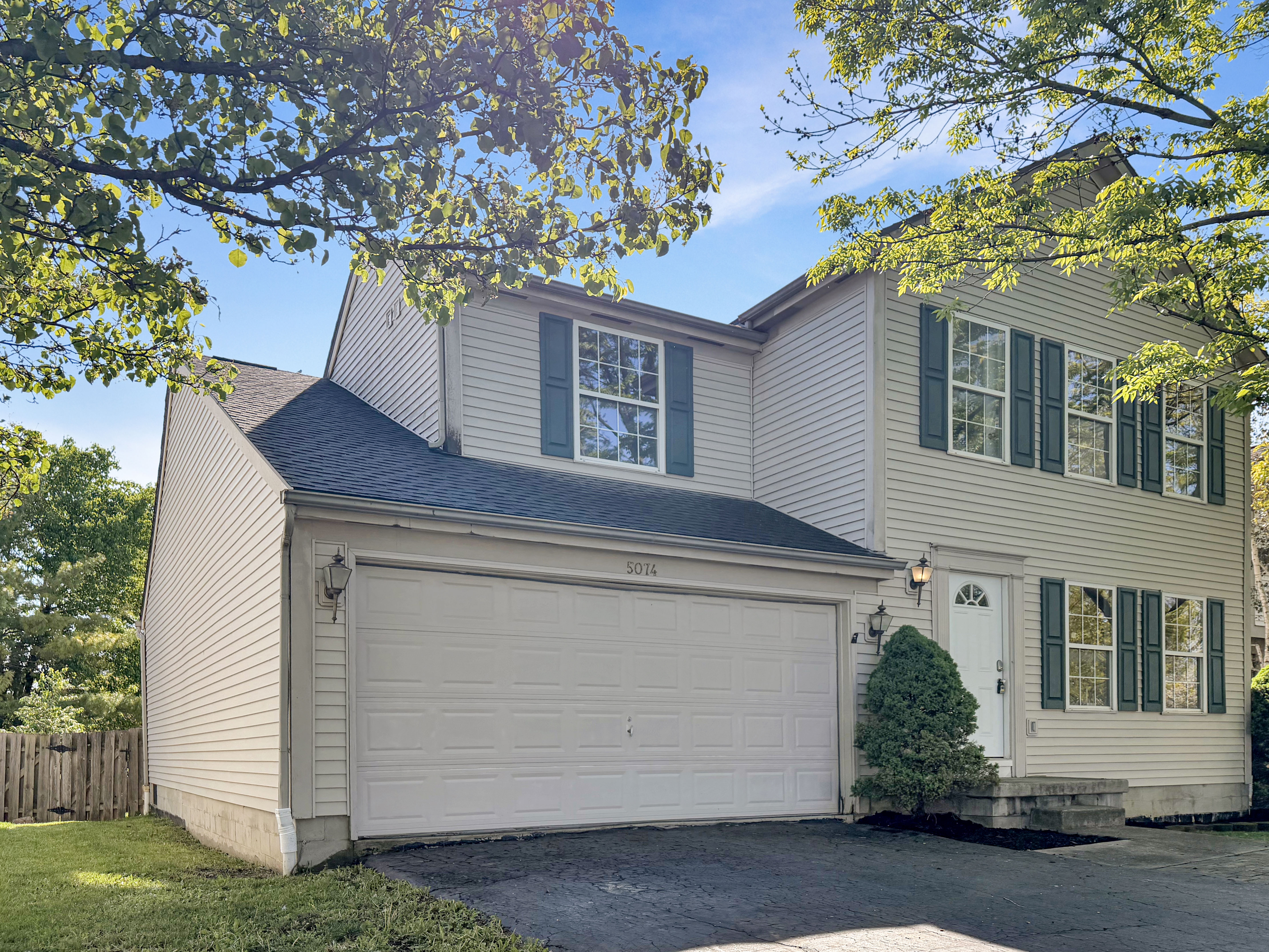 Photo 27 of 30 of 5074 Langcroft Dr, Hilliard, OH