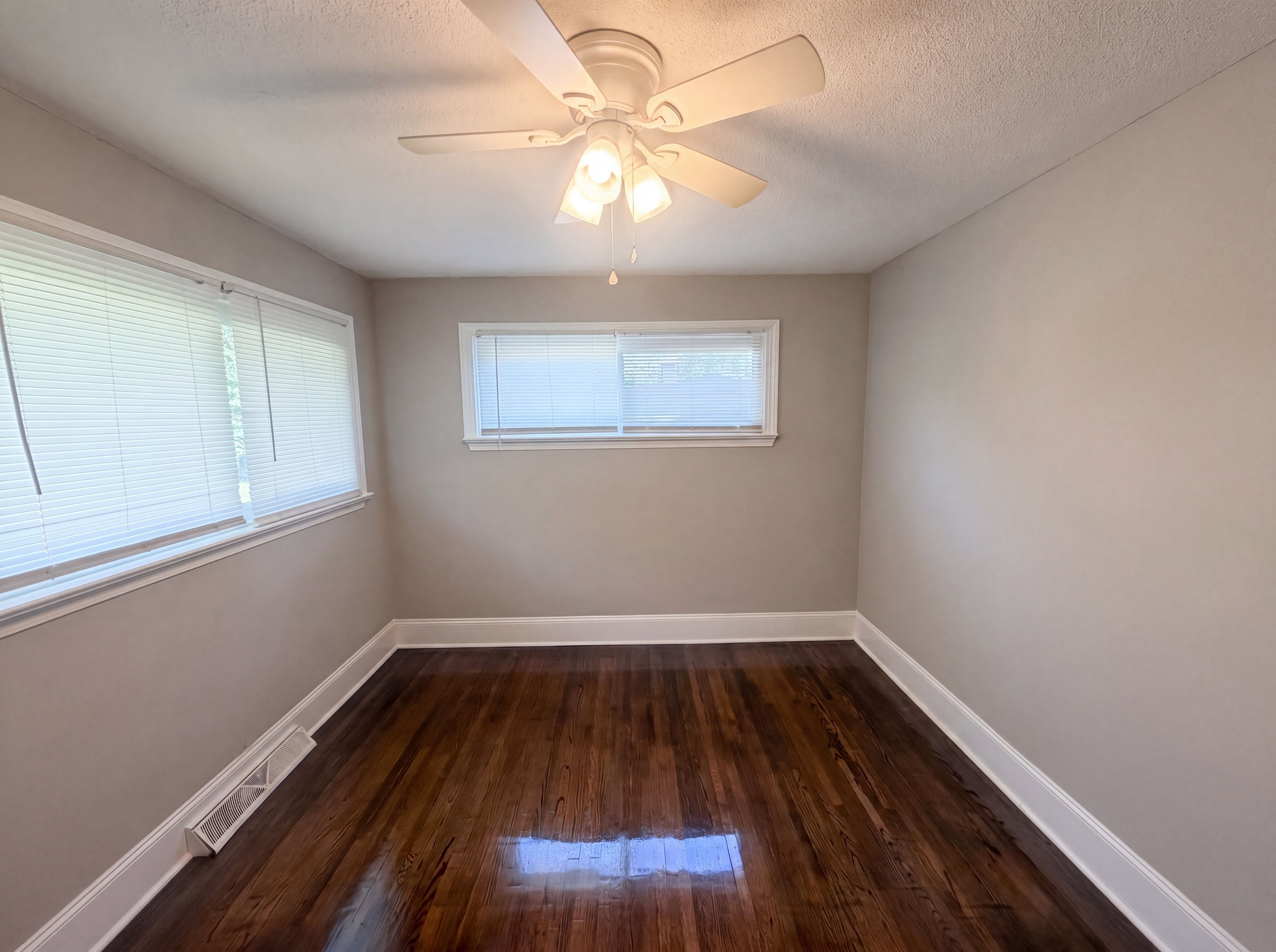 Photo 11 of 18 of 1428 Futrelle Dr, High Point, NC