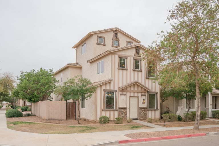 Photo 11 of 36 - 3803 S 52nd Ln, Phoenix, AZ 85043