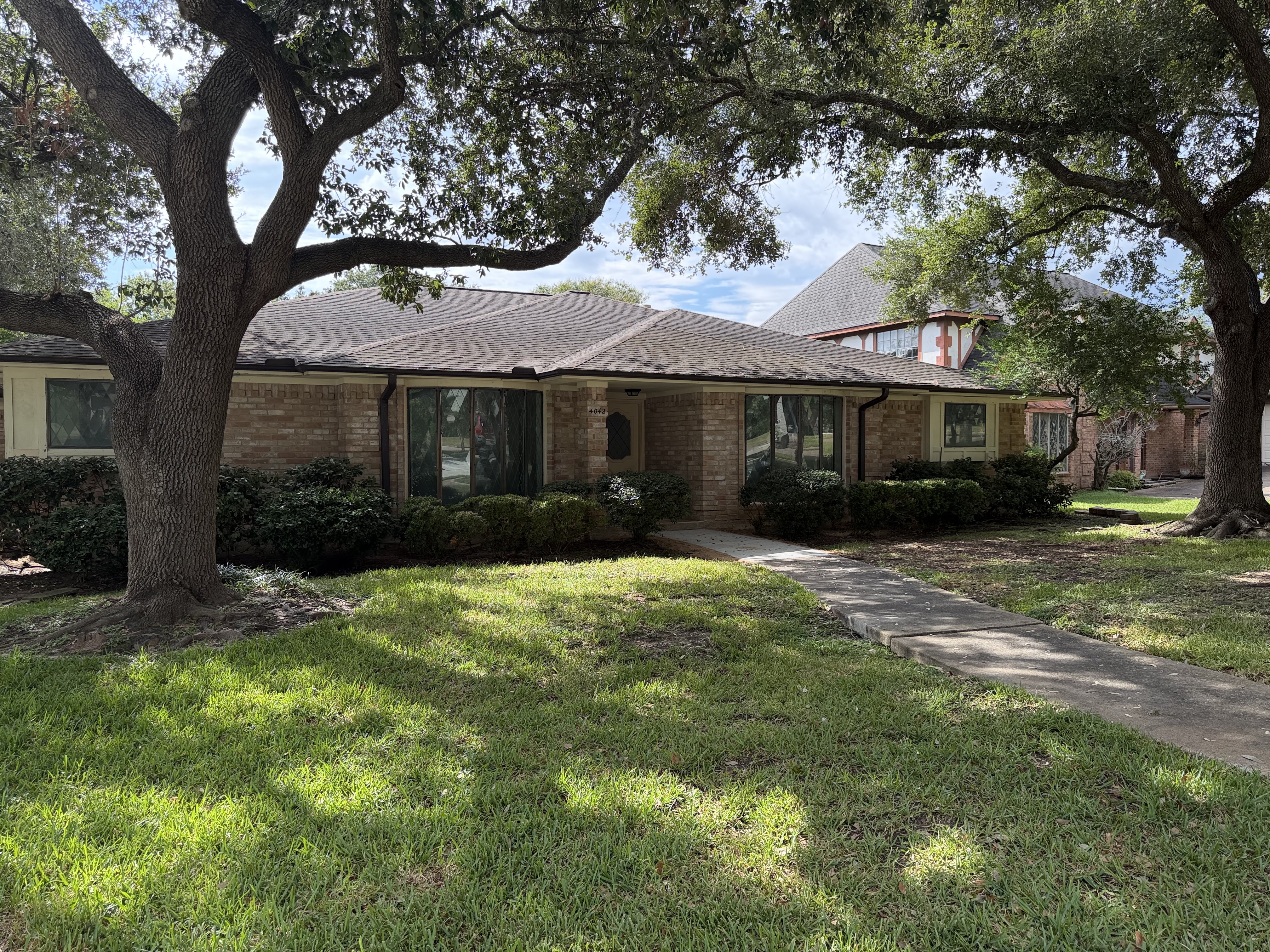 Photo 41 of 47 of 4042 Greenbriar Dr, Missouri City, TX