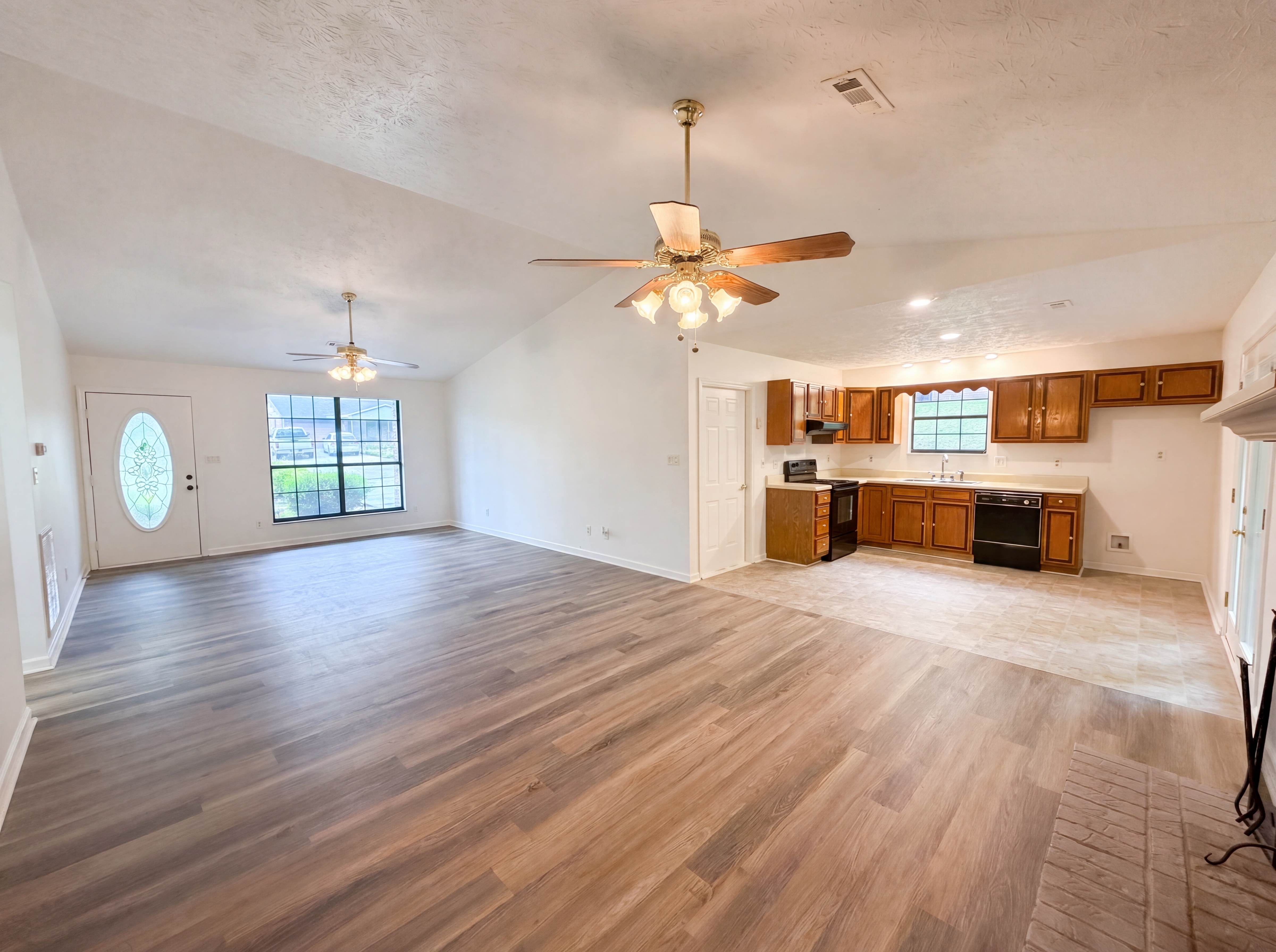 Photo 7 of 22 of 6020 Morning Glory Pl, Knoxville, TN